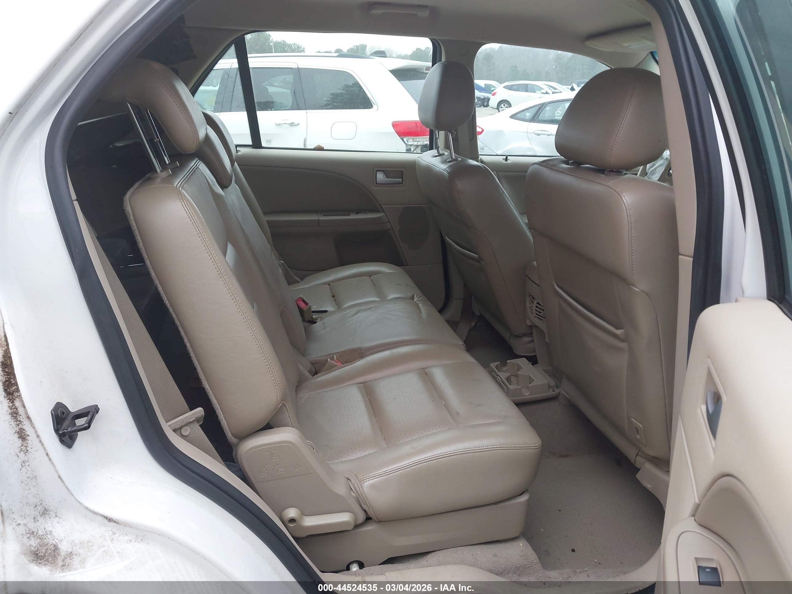 FORD FREESTYLE image 8