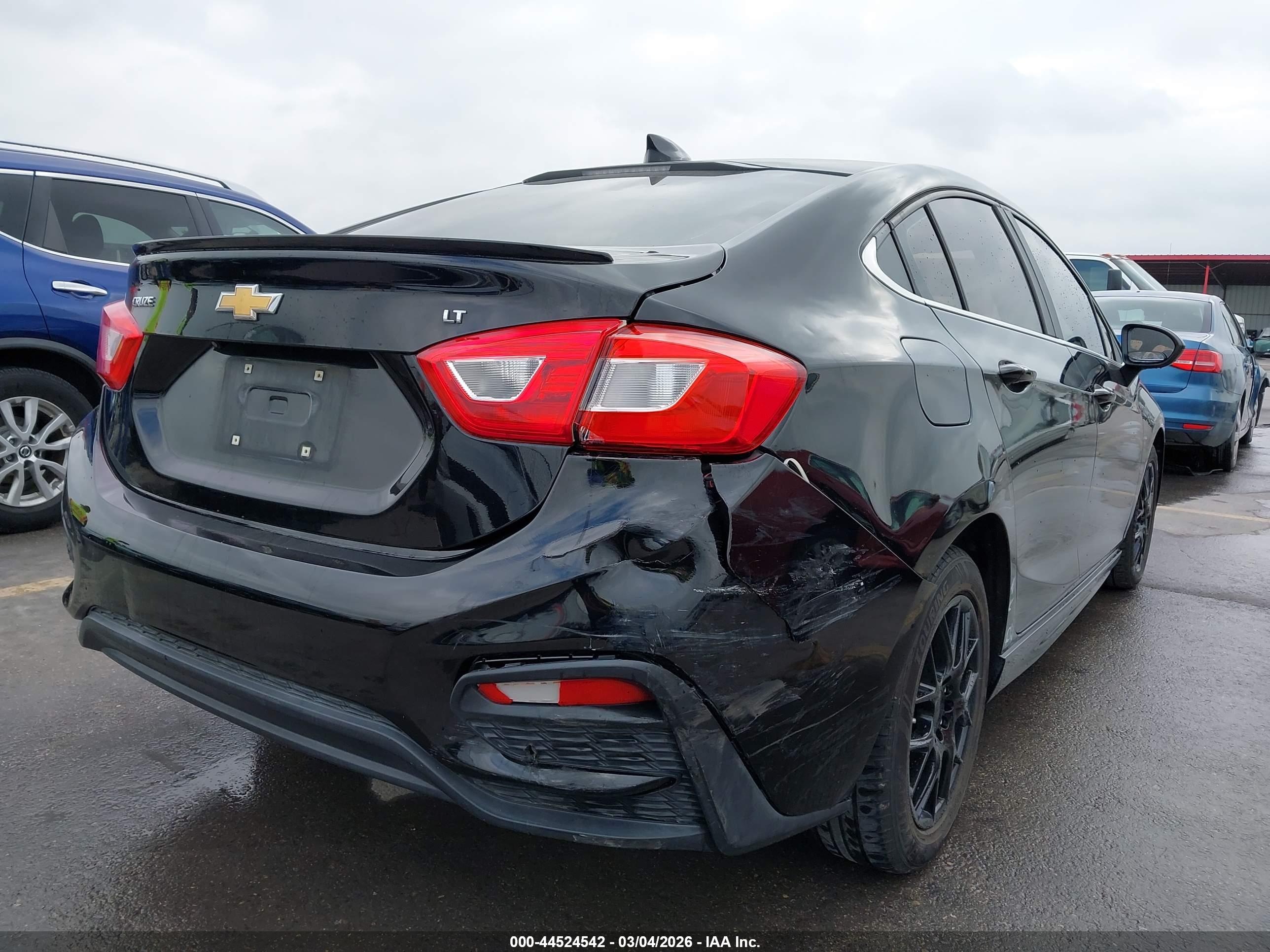 CHEVROLET CRUZE image 6