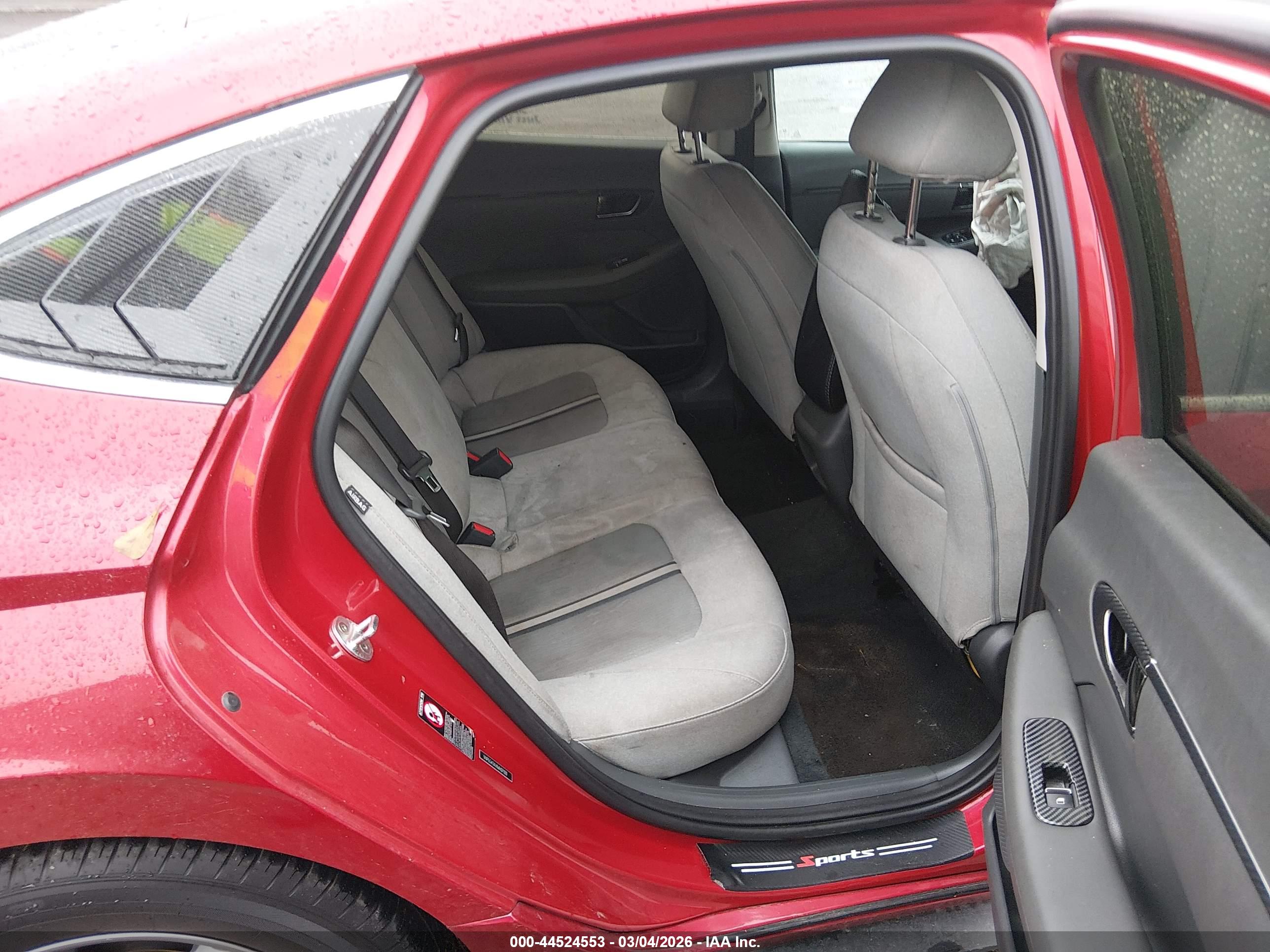 HYUNDAI SONATA image 8