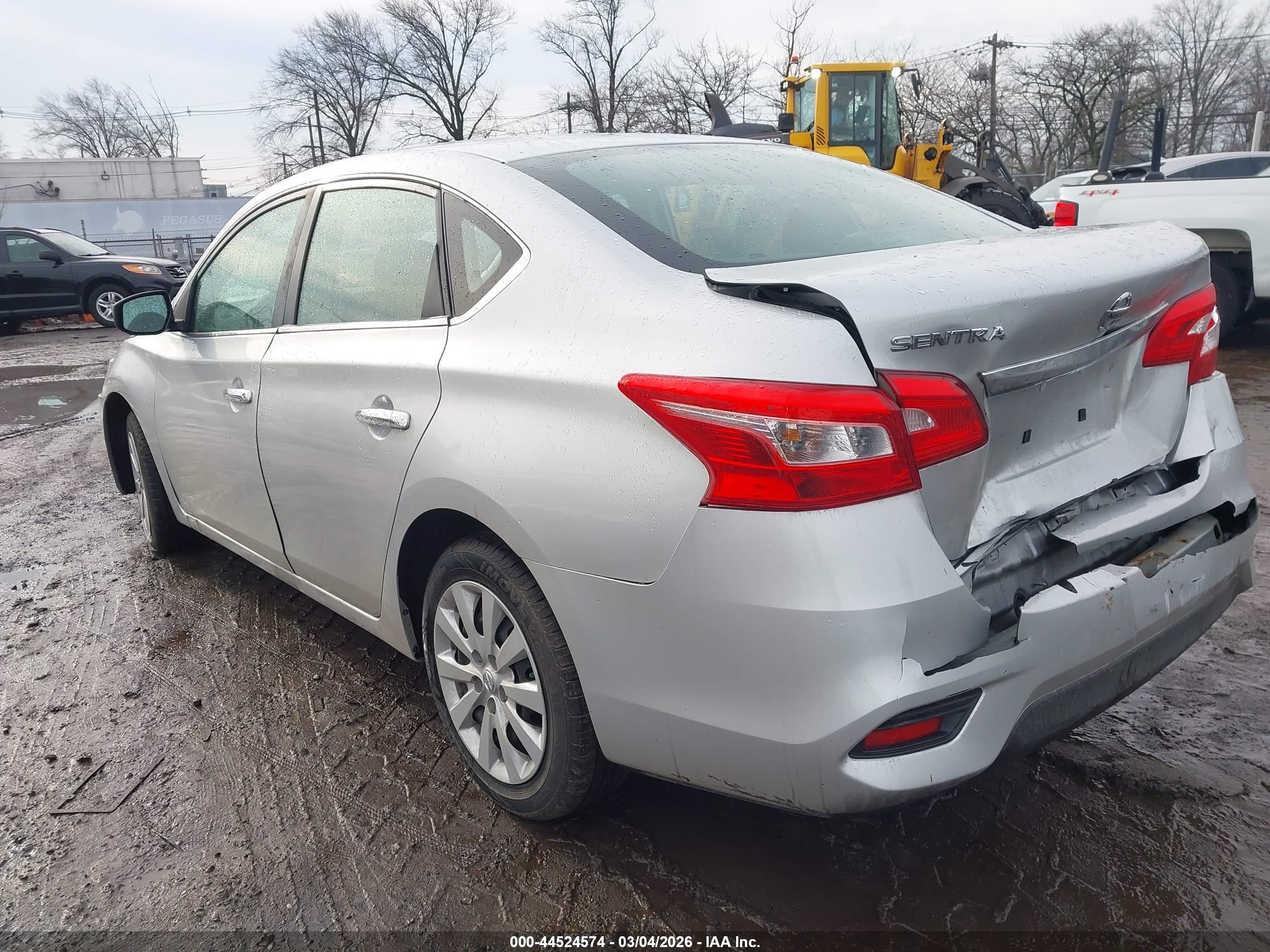 NISSAN SENTRA image 3