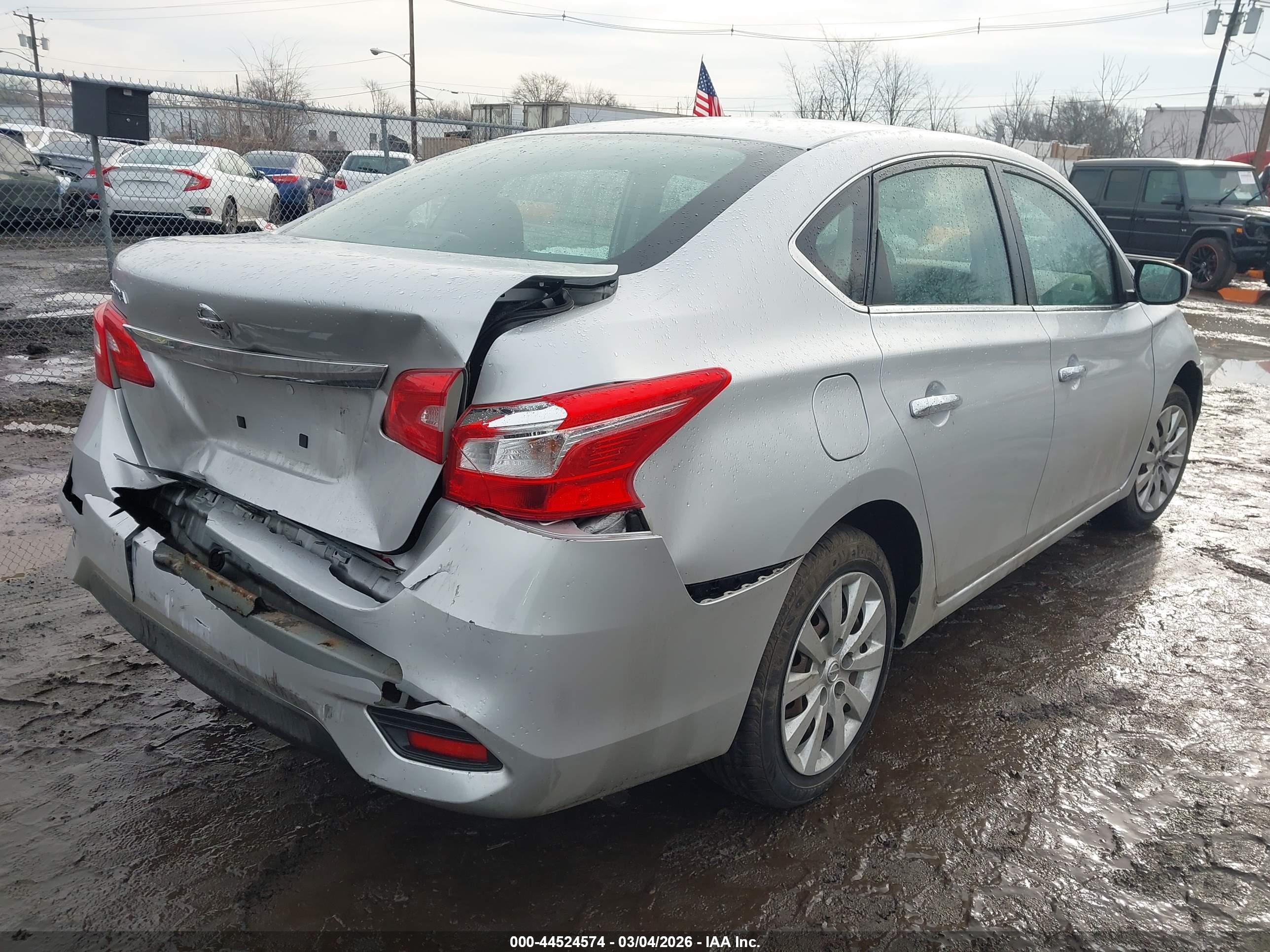 NISSAN SENTRA image 4
