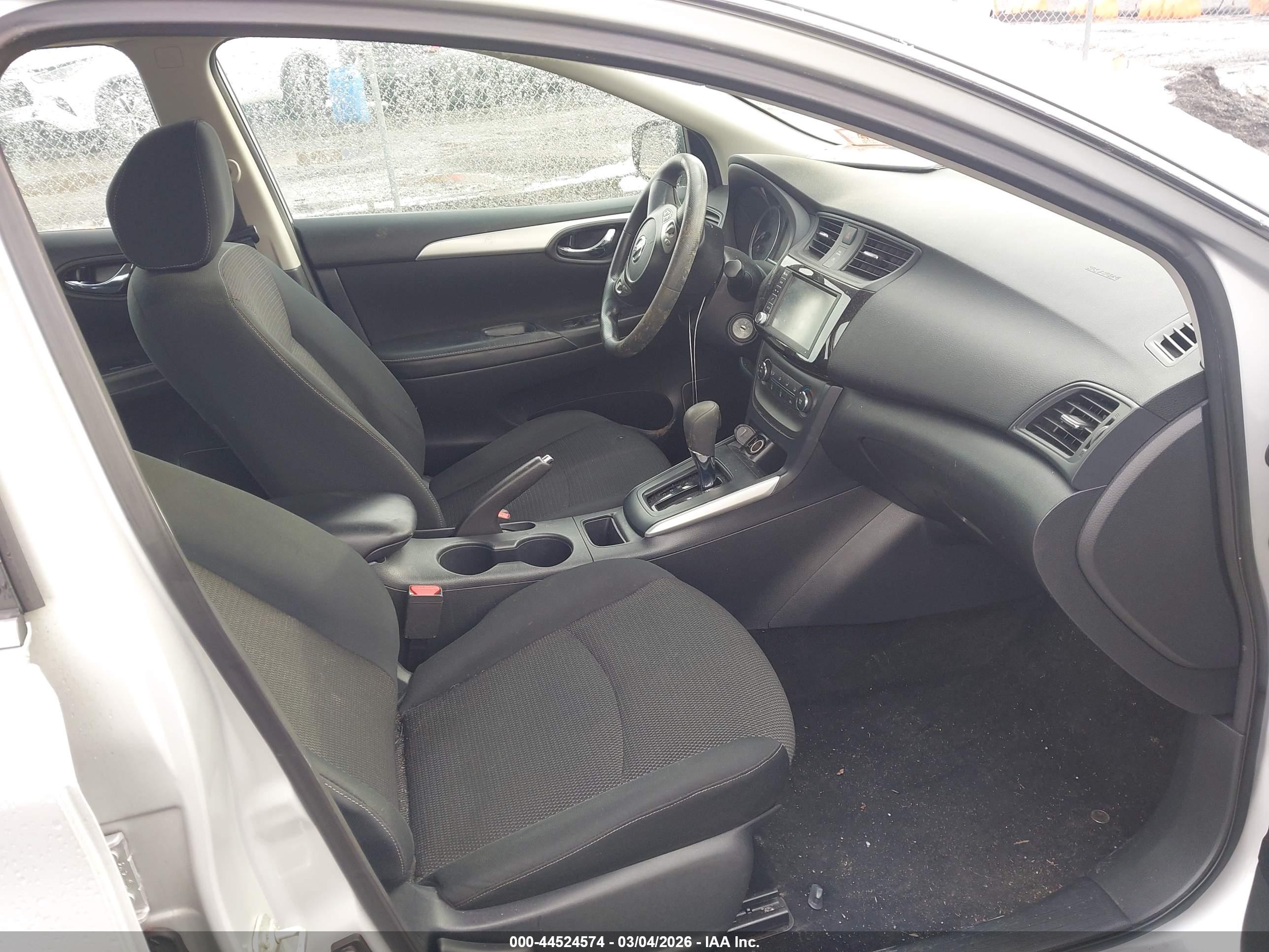NISSAN SENTRA image 5