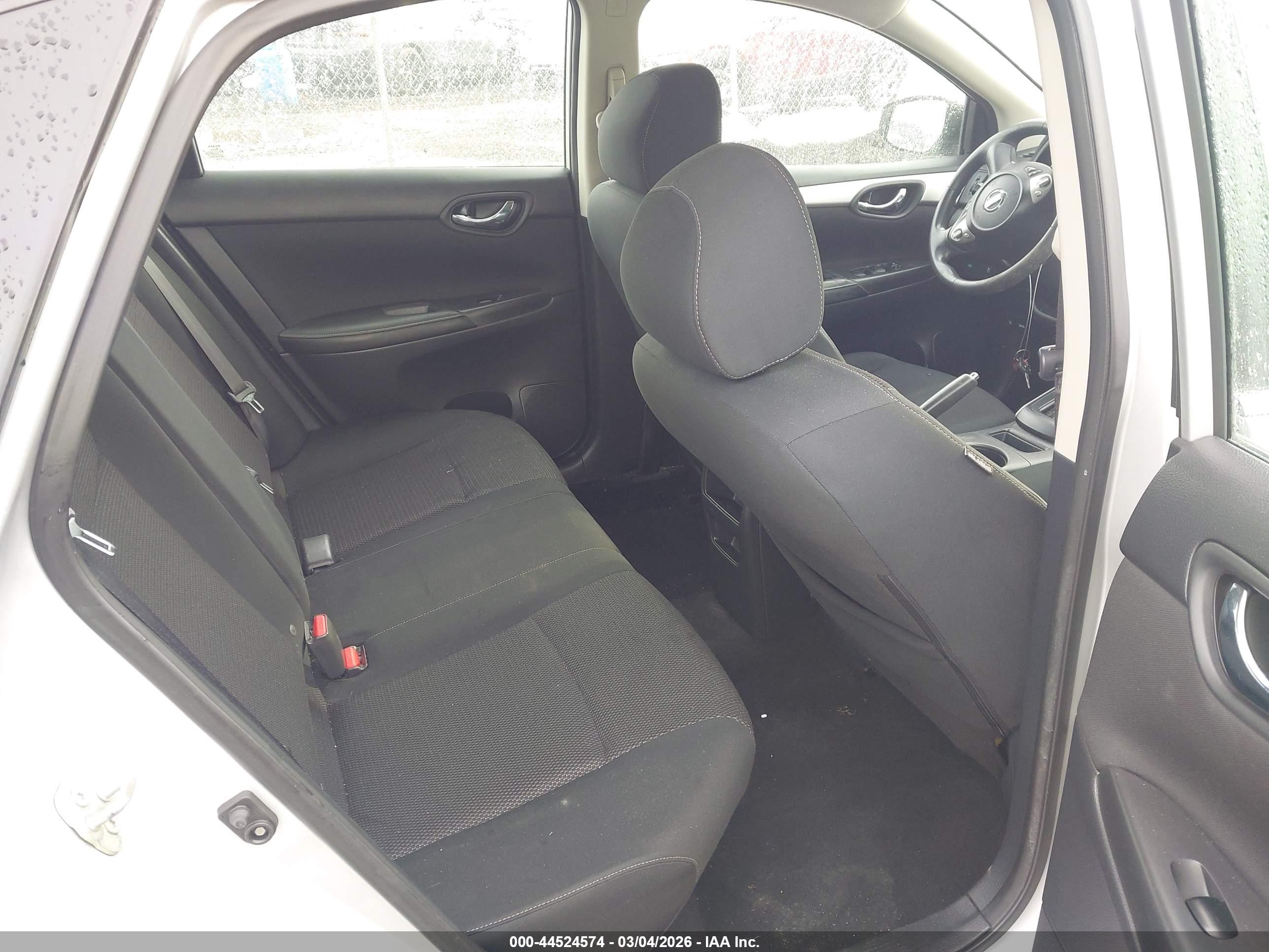 NISSAN SENTRA image 8