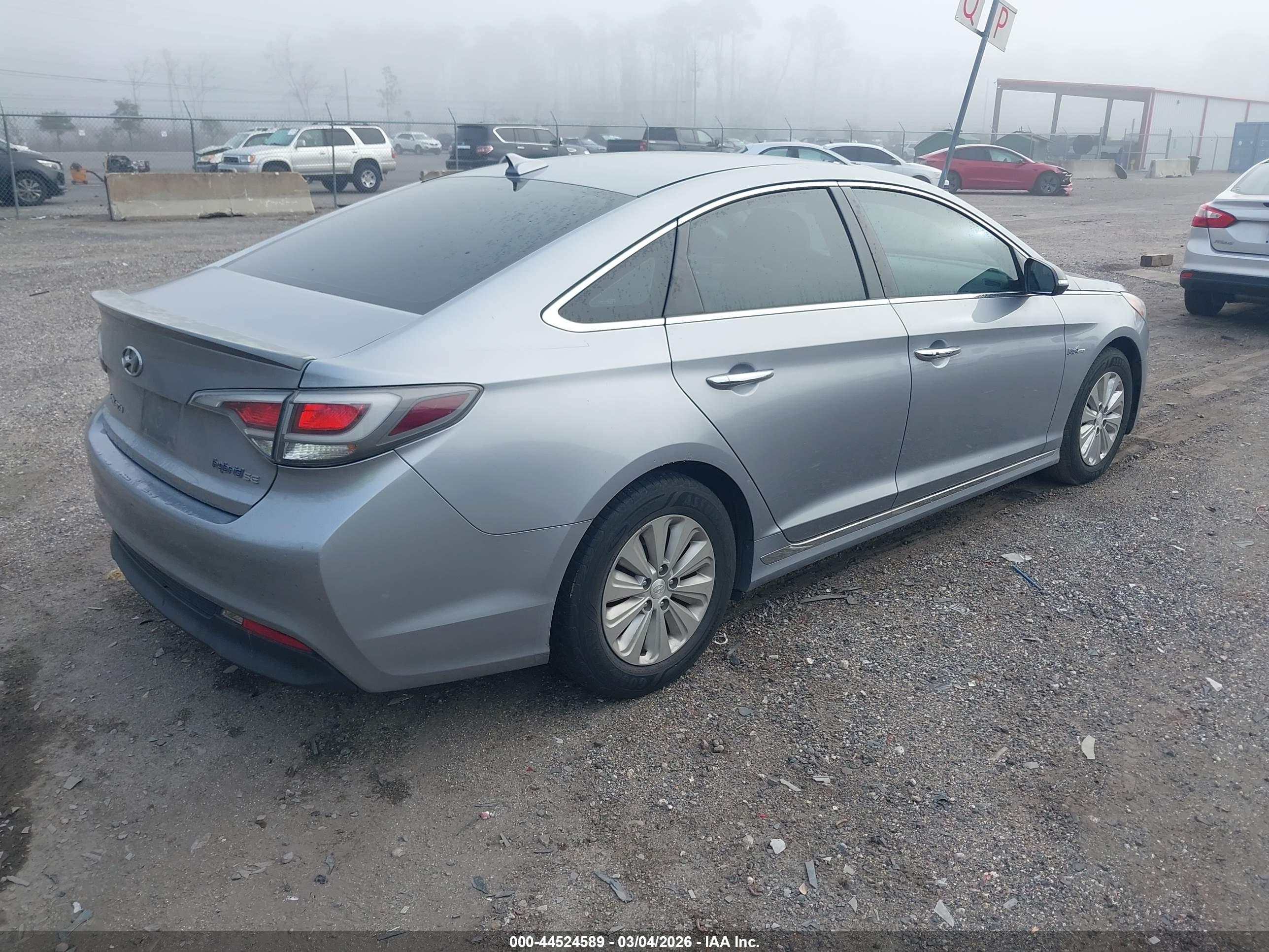 HYUNDAI SONATA image 4