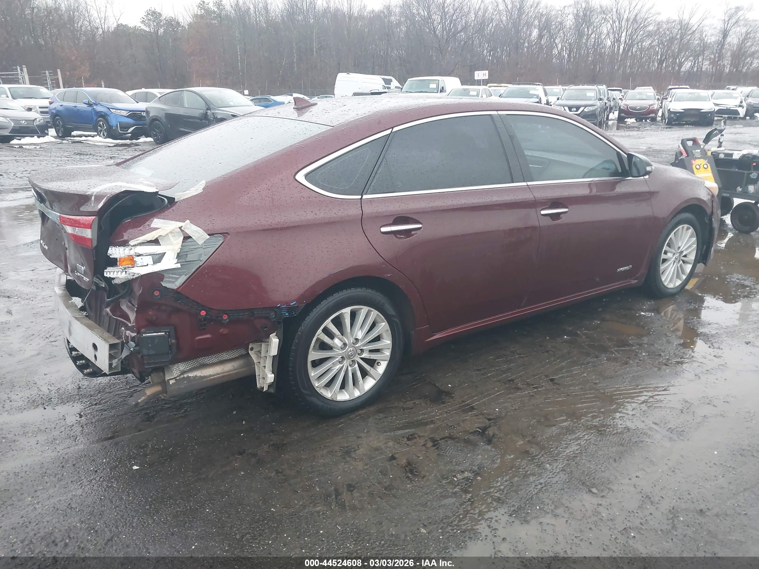 TOYOTA AVALON image 4