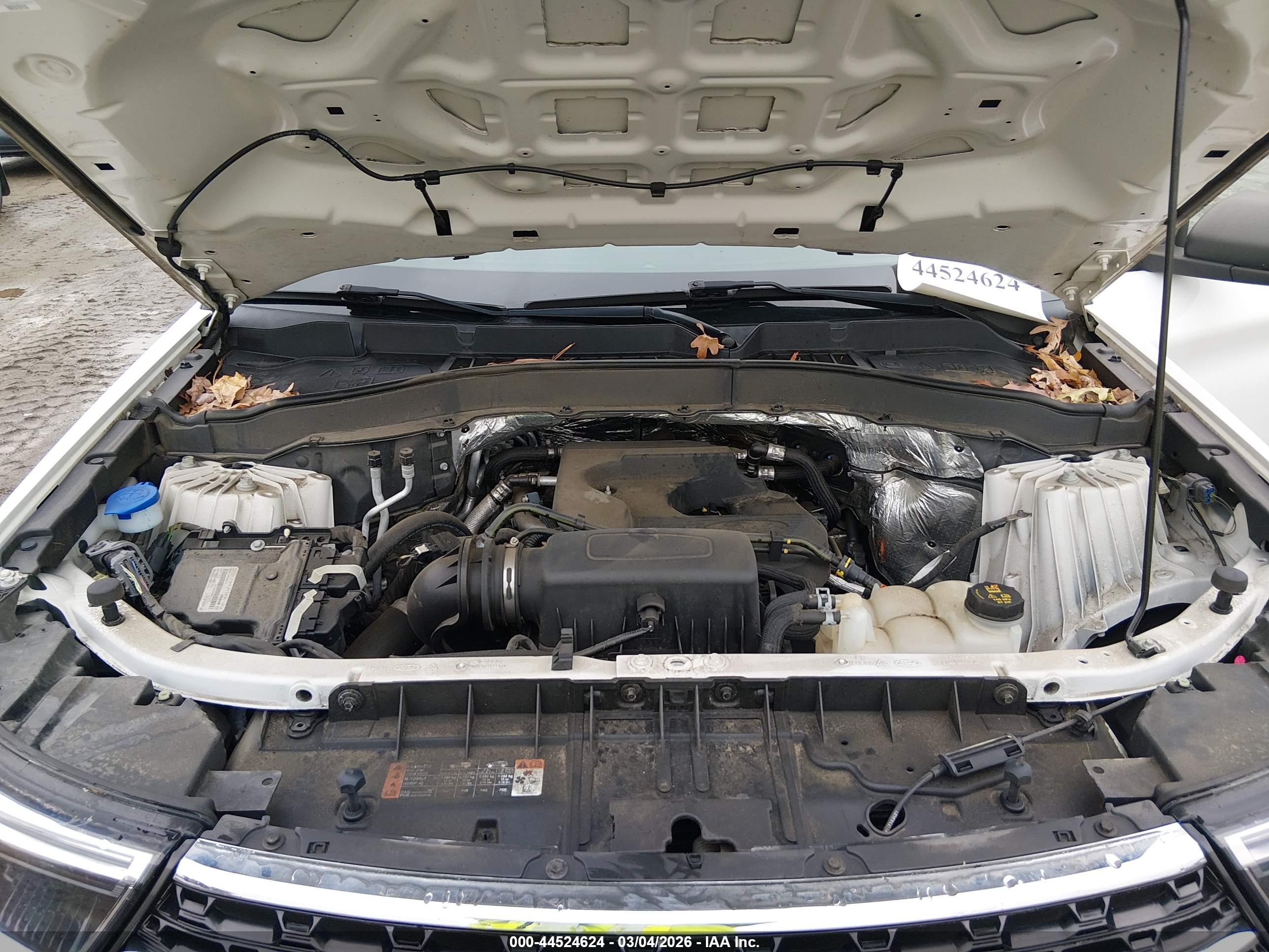 FORD EXPLORER image 10
