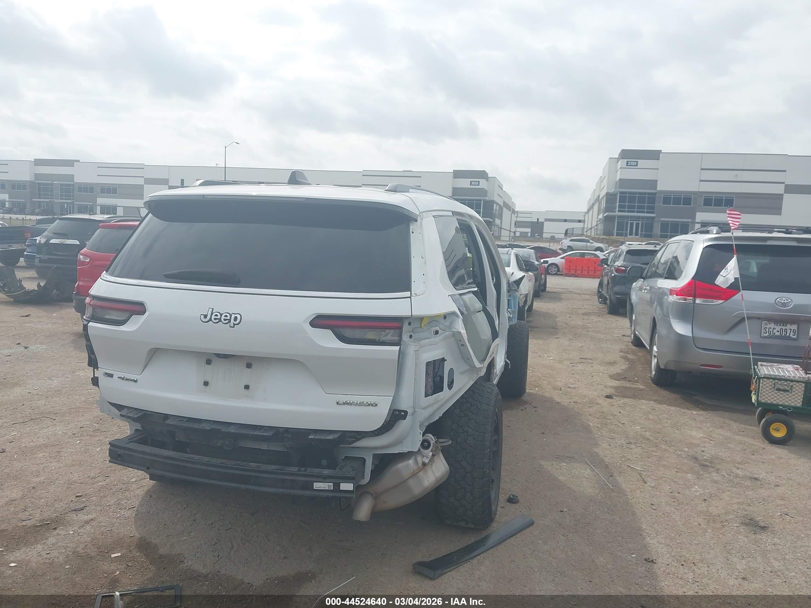 JEEP GRAND image 4