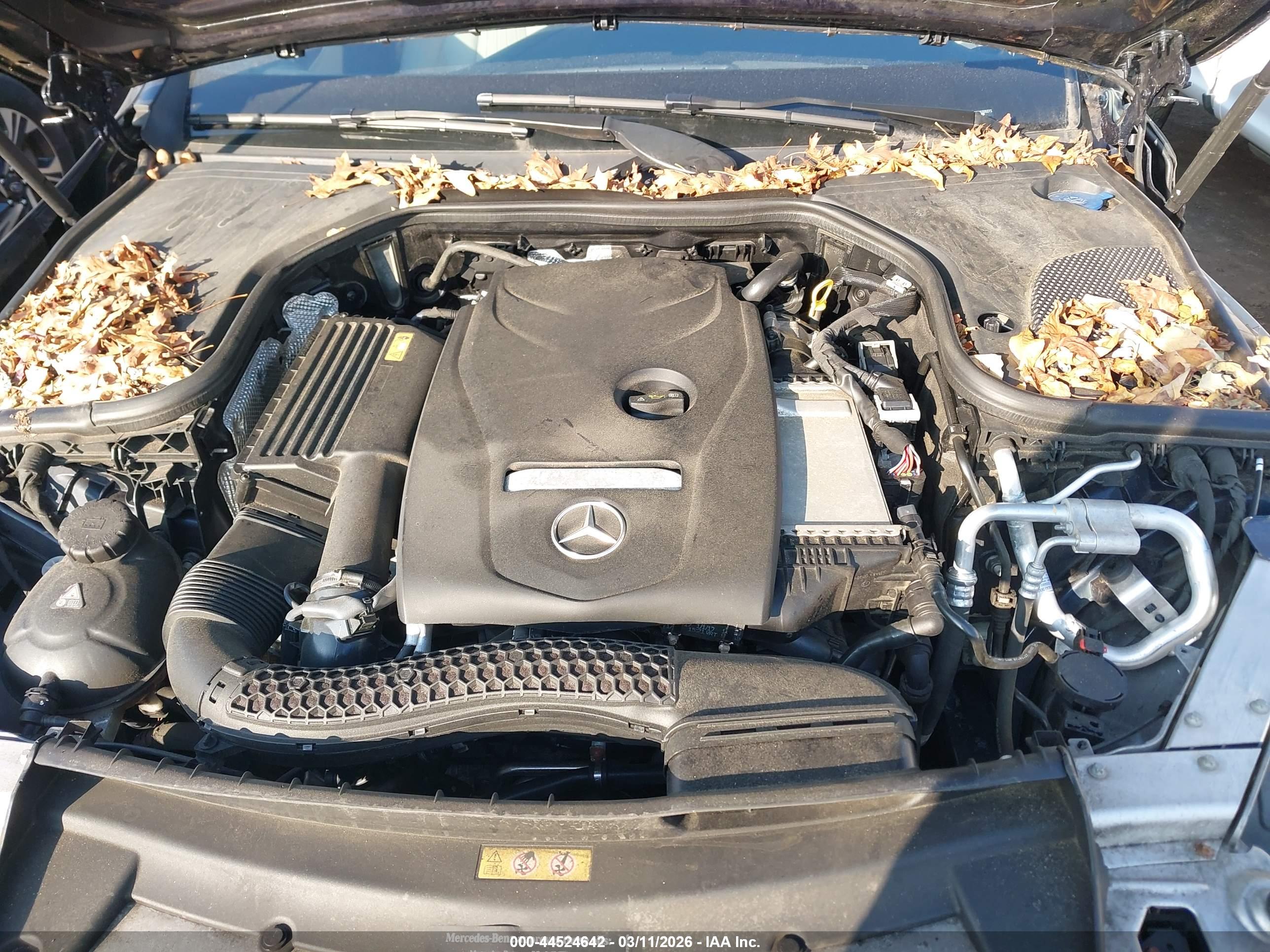 MERCEDES-BENZ E image 10