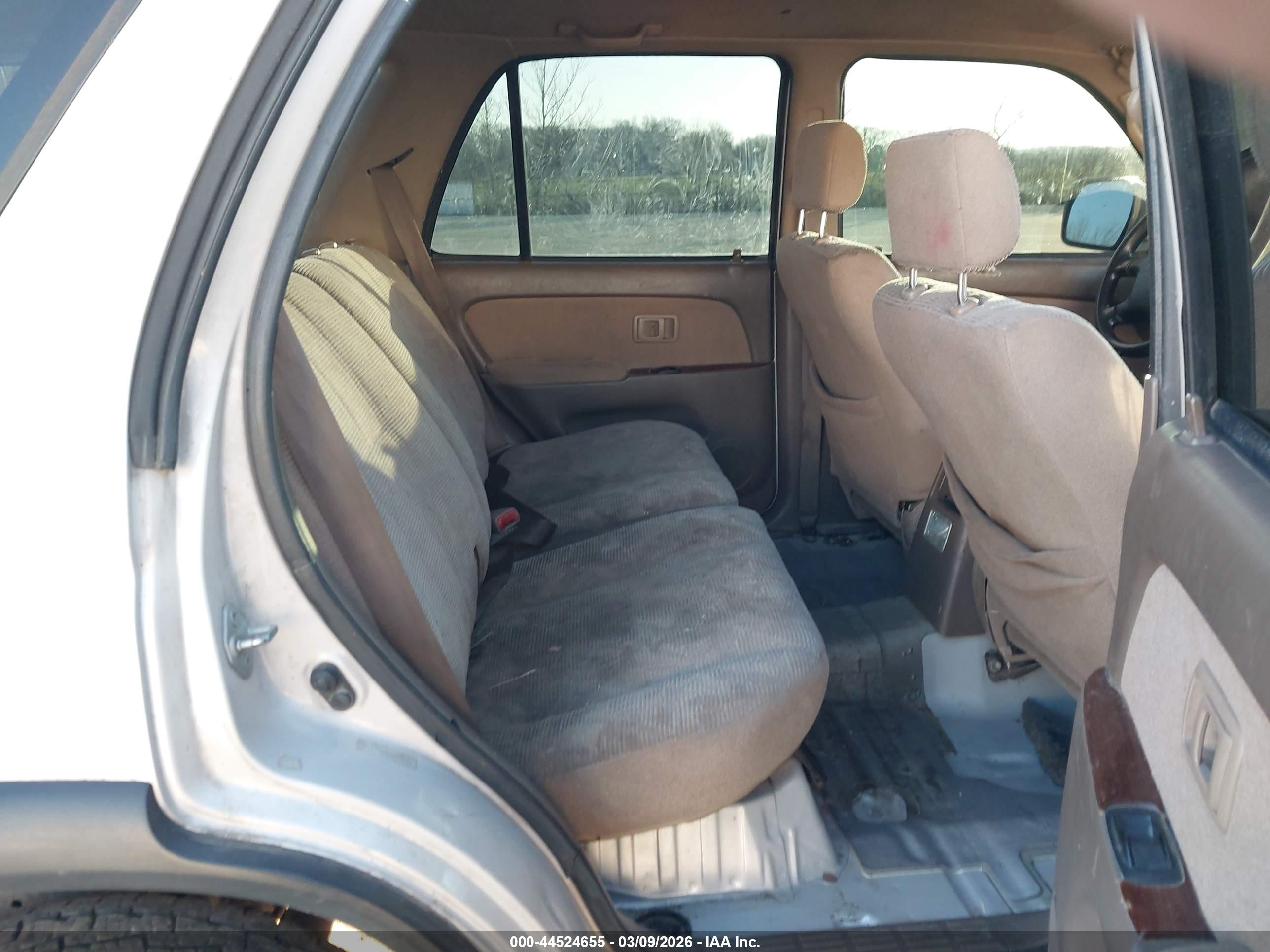 TOYOTA 4RUNNER image 8