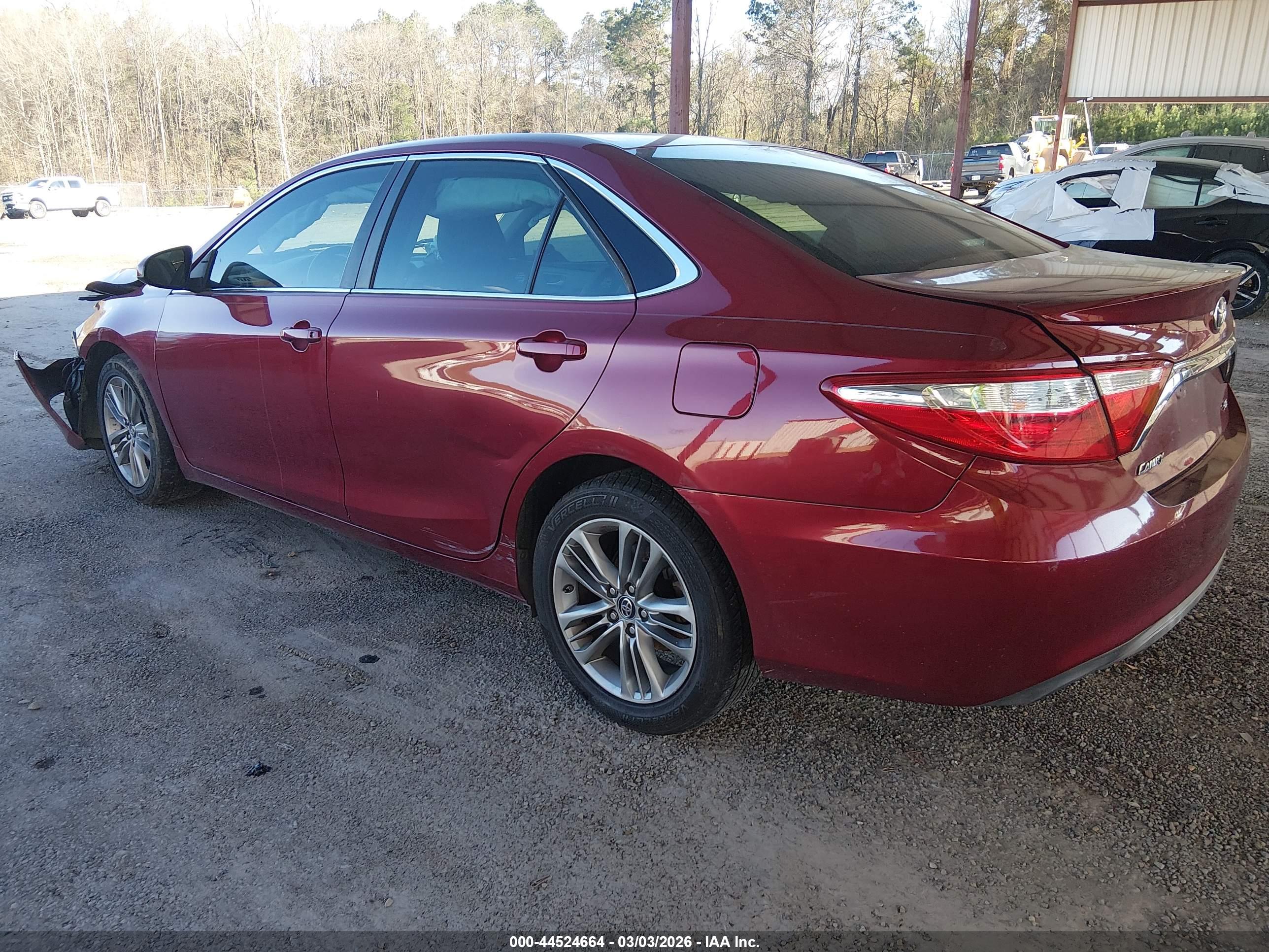 TOYOTA CAMRY image 3