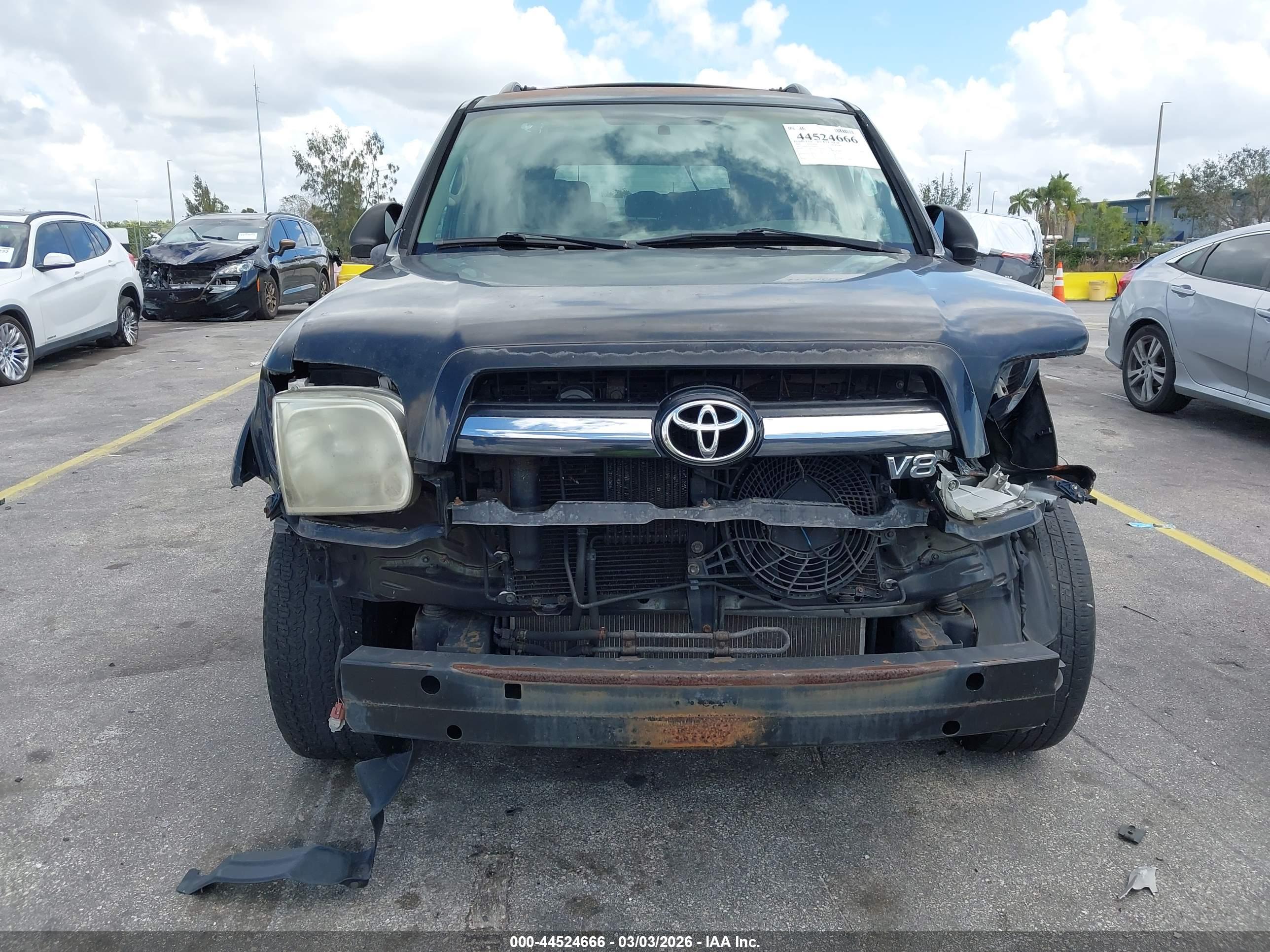TOYOTA SEQUOIA image 6