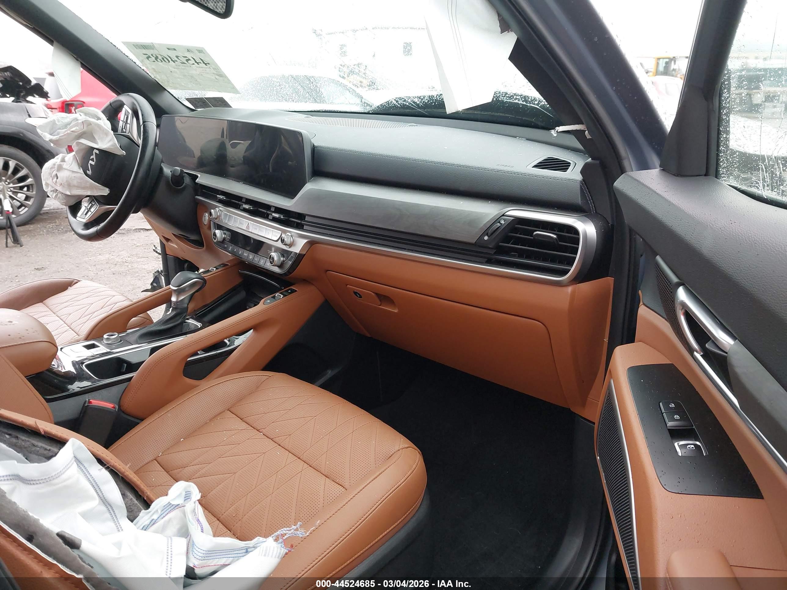 KIA TELLURIDE image 5