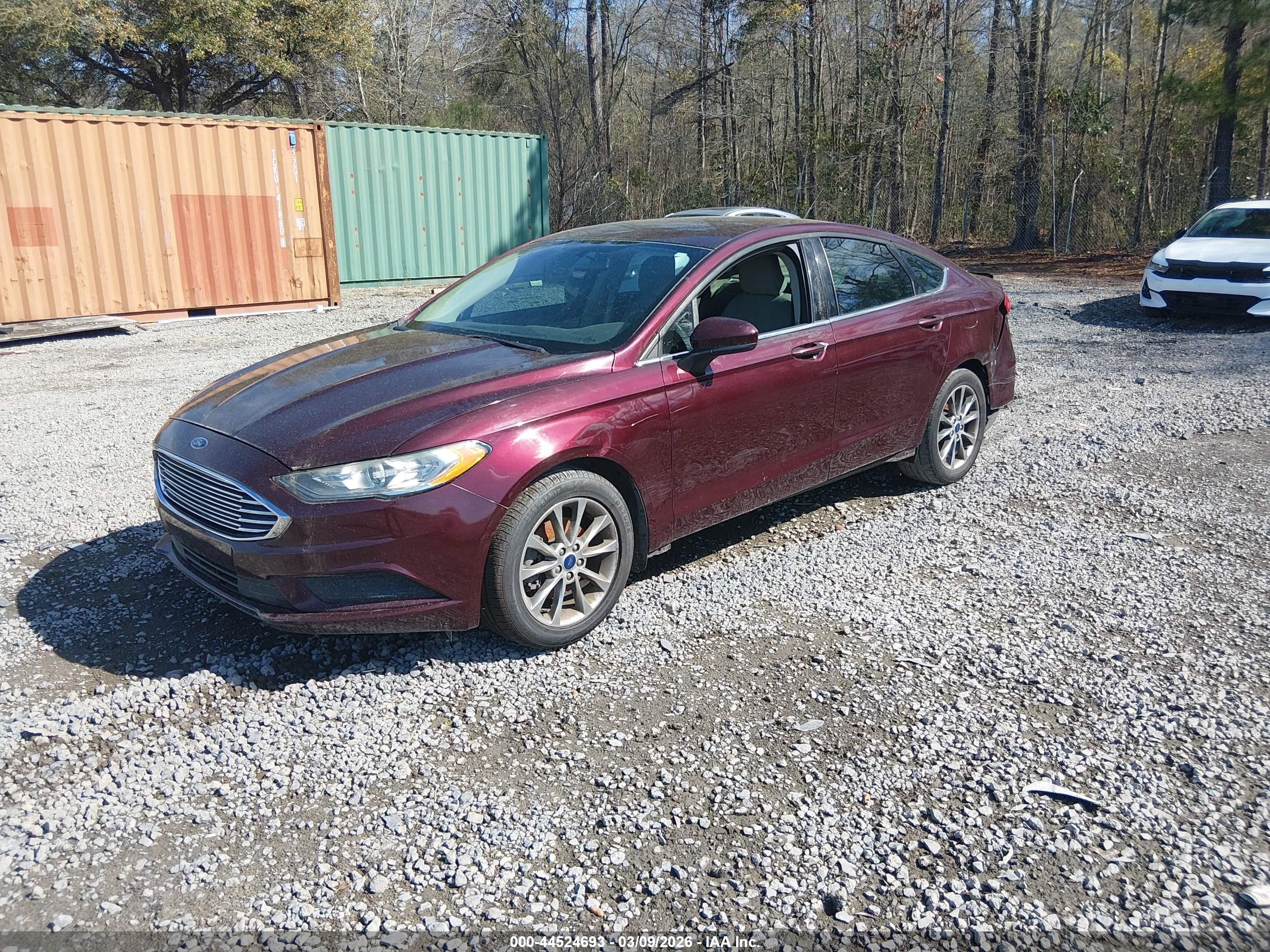 FORD FUSION image 2