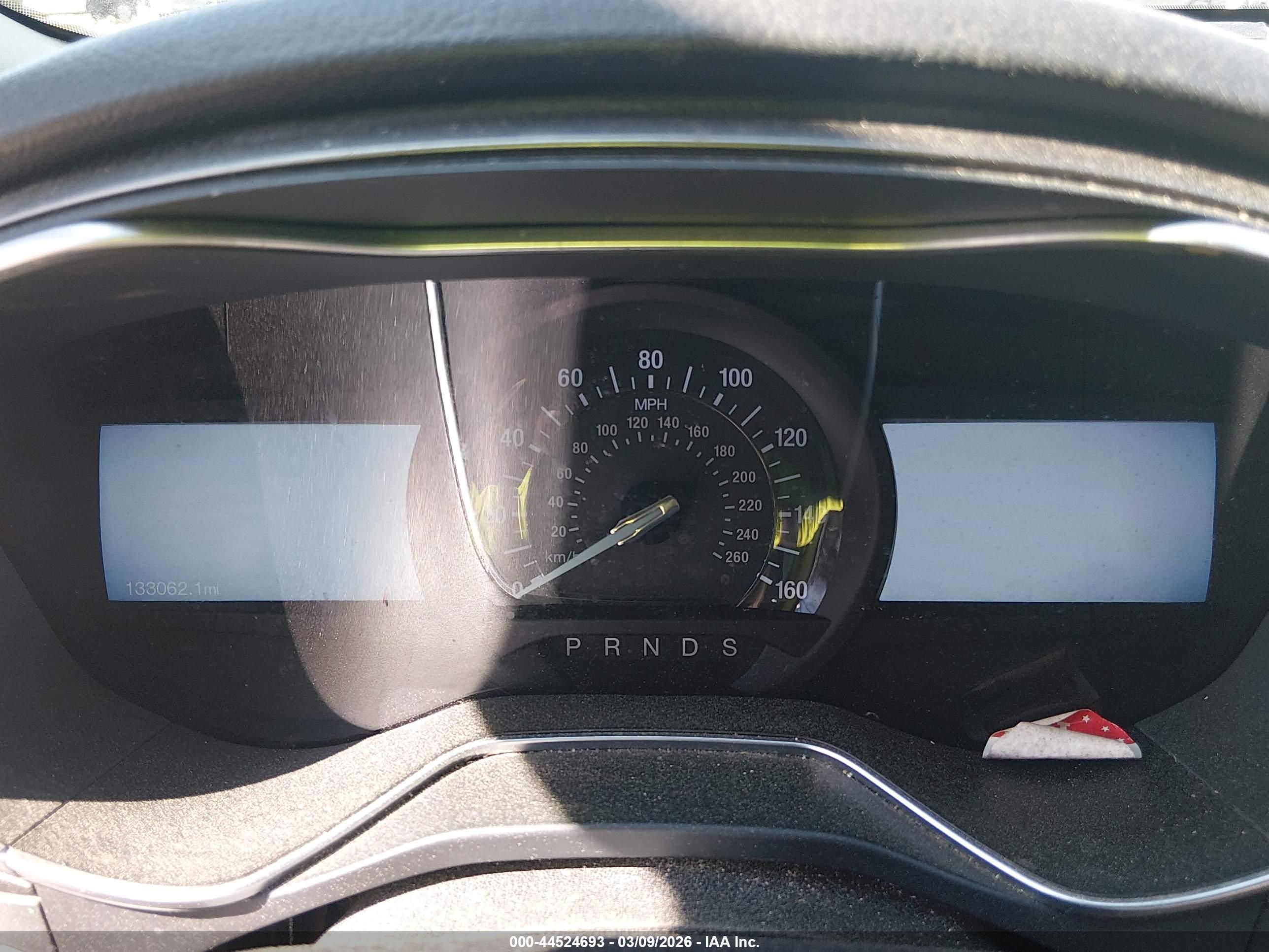 FORD FUSION image 7