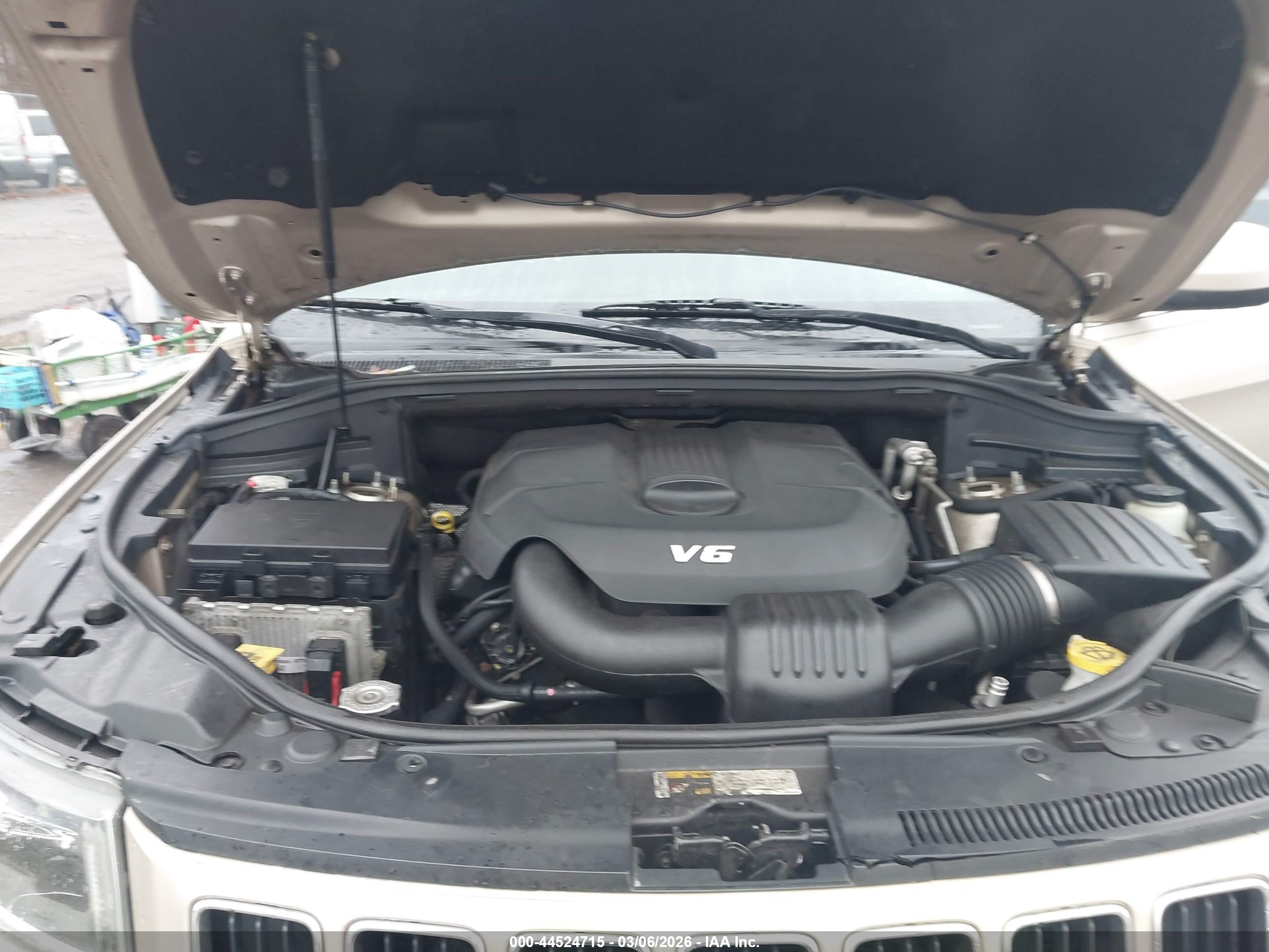 JEEP GRAND image 10