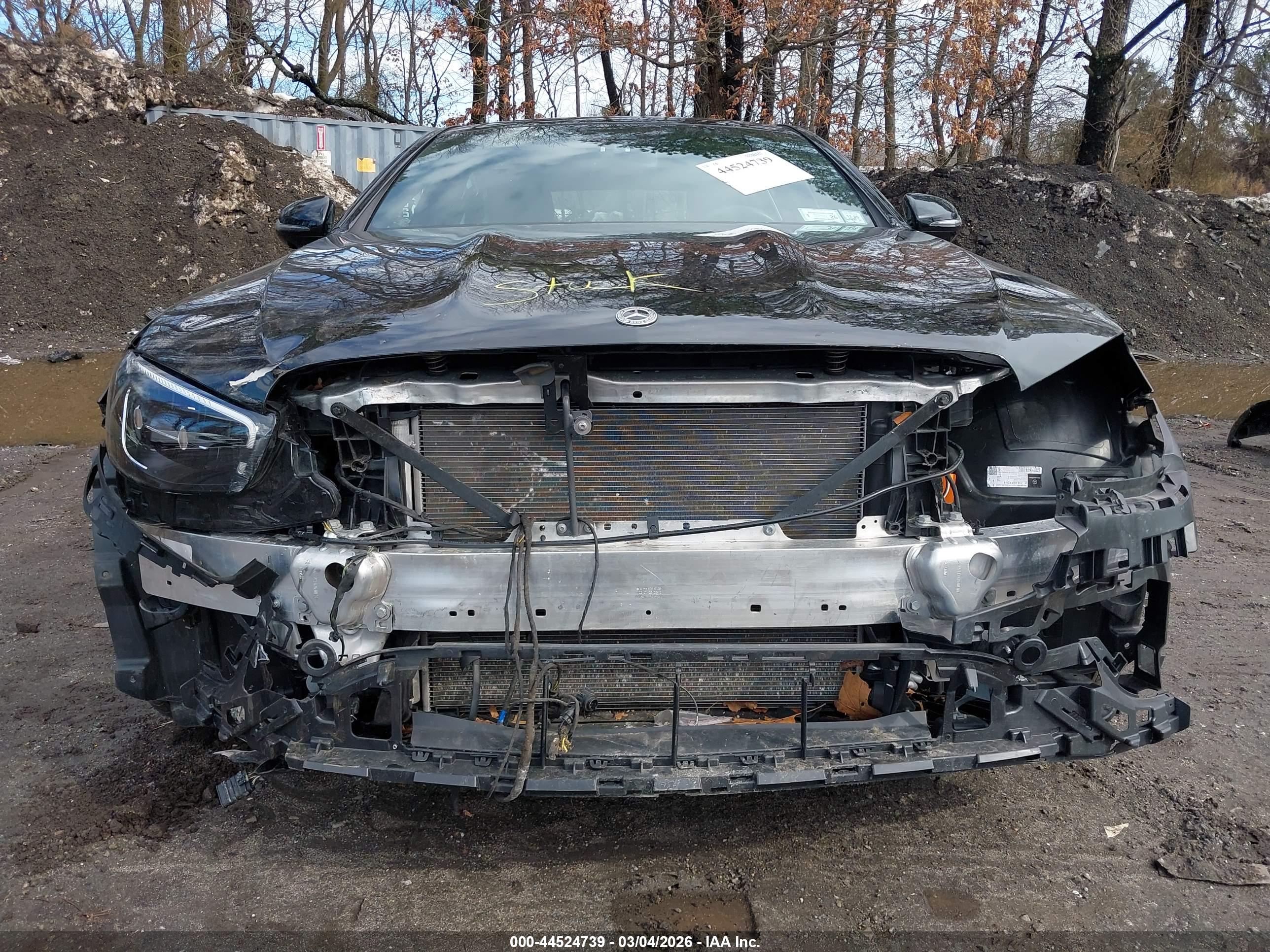 MERCEDES-BENZ E image 6