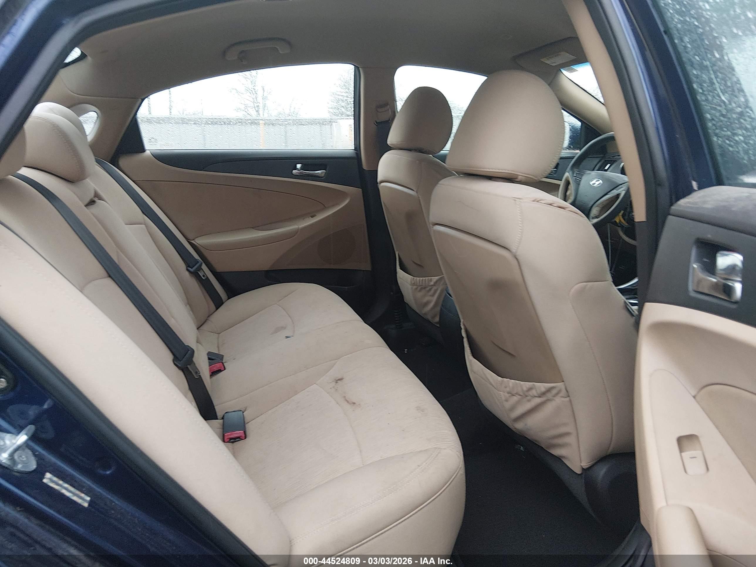 HYUNDAI SONATA image 8