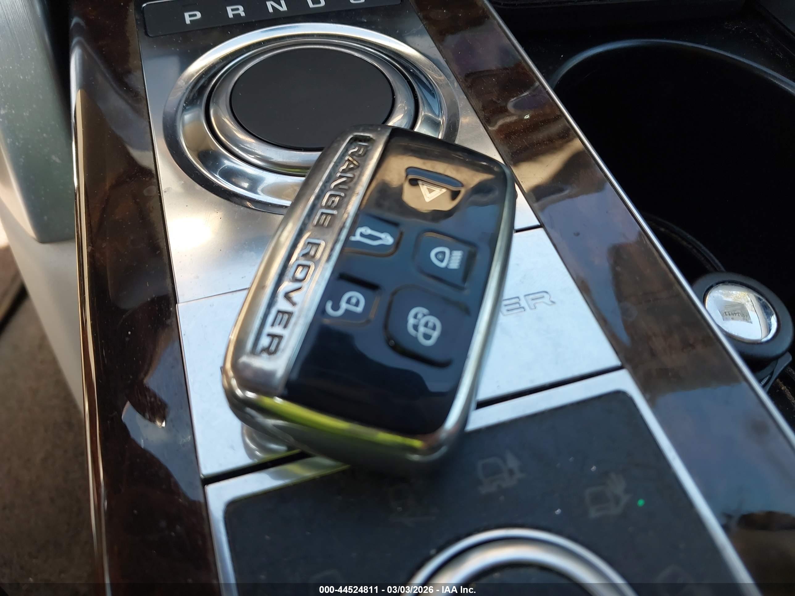 LAND ROVER image 11