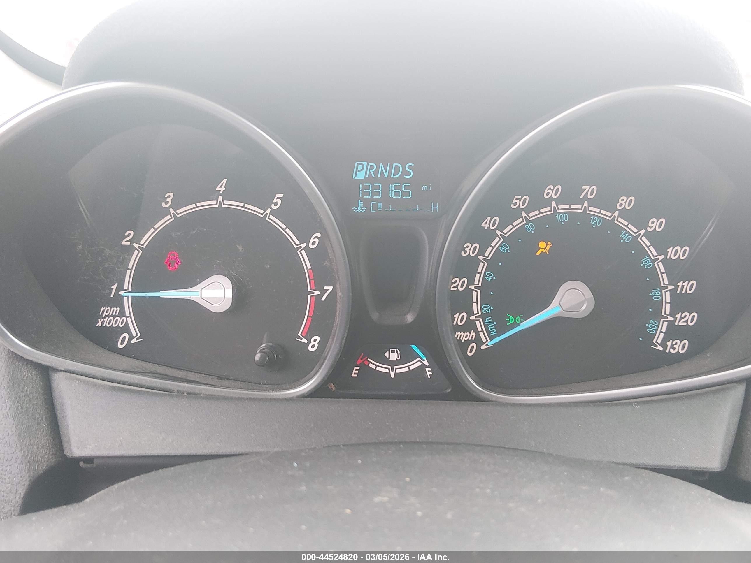 FORD FIESTA image 7