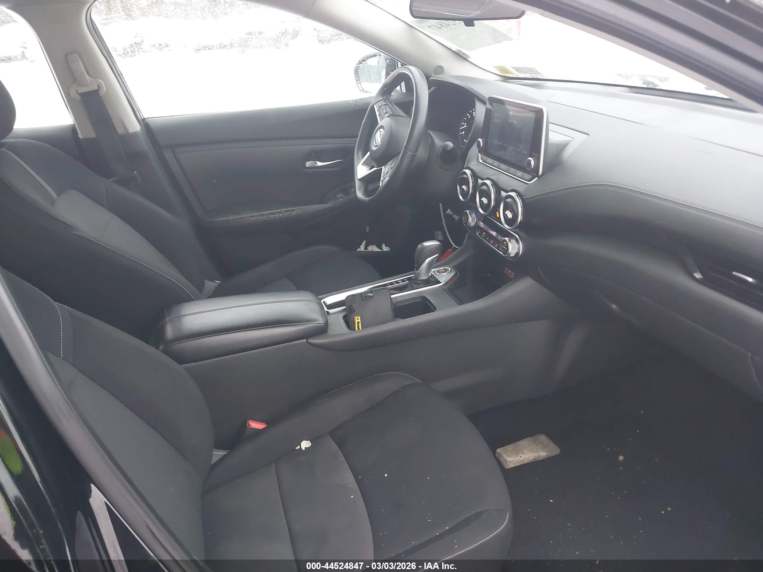 NISSAN SENTRA image 5