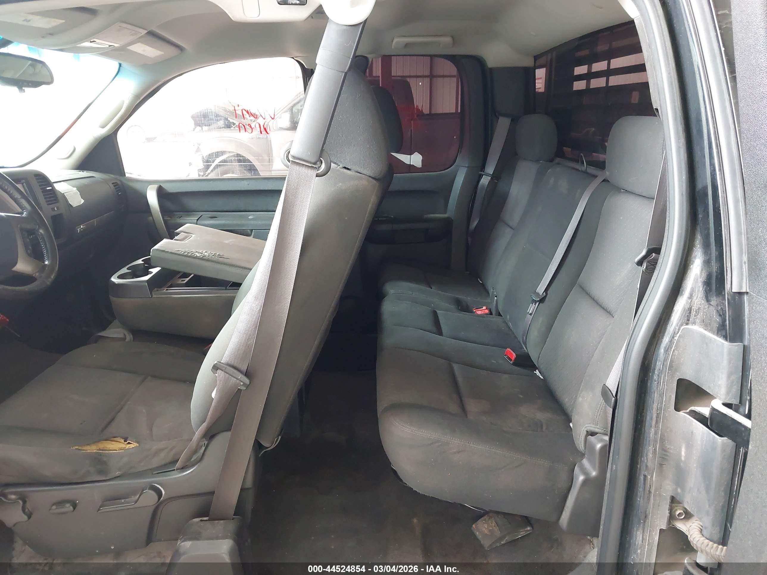 GMC SIERRA image 8