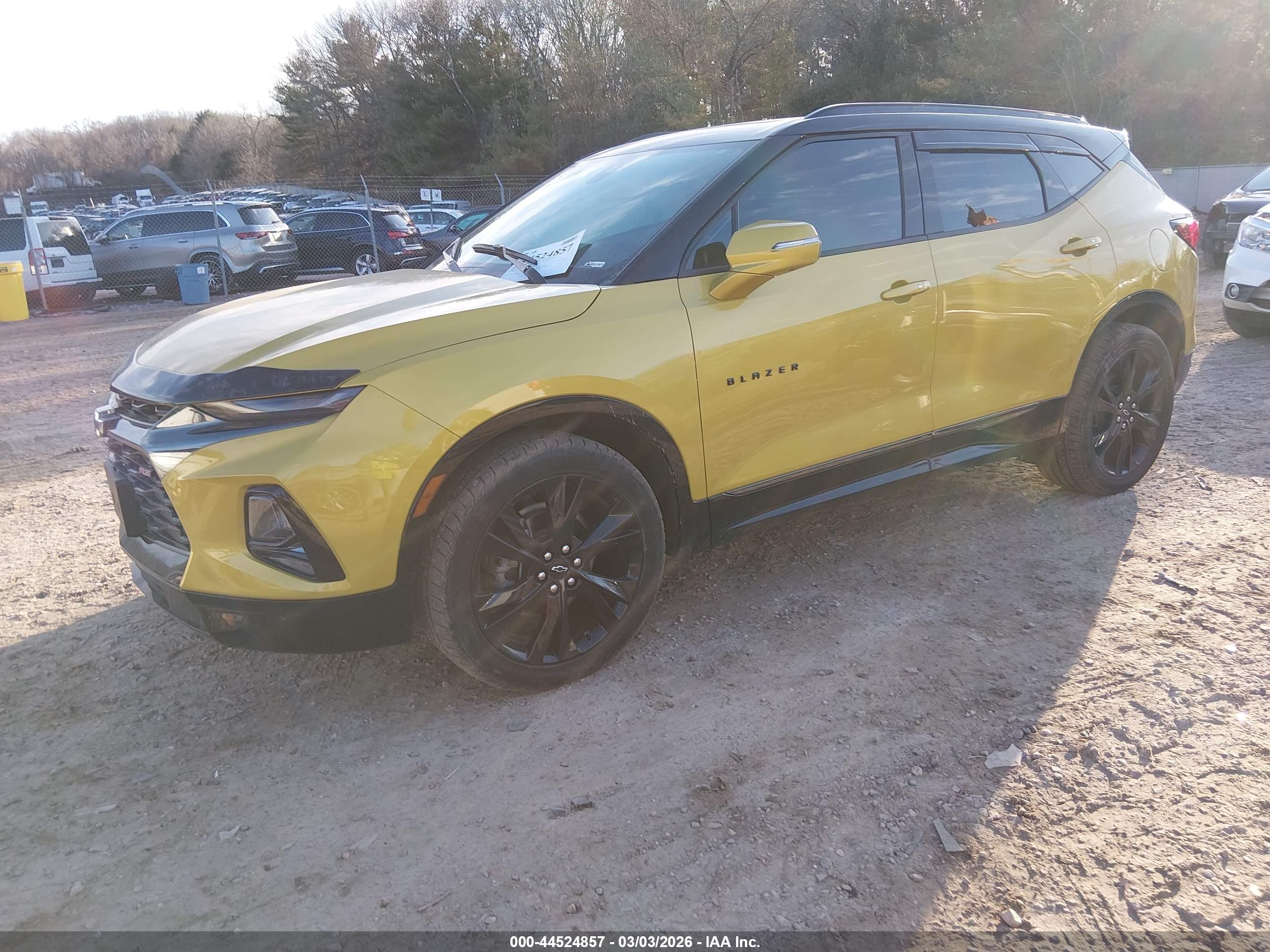 CHEVROLET BLAZER image 2