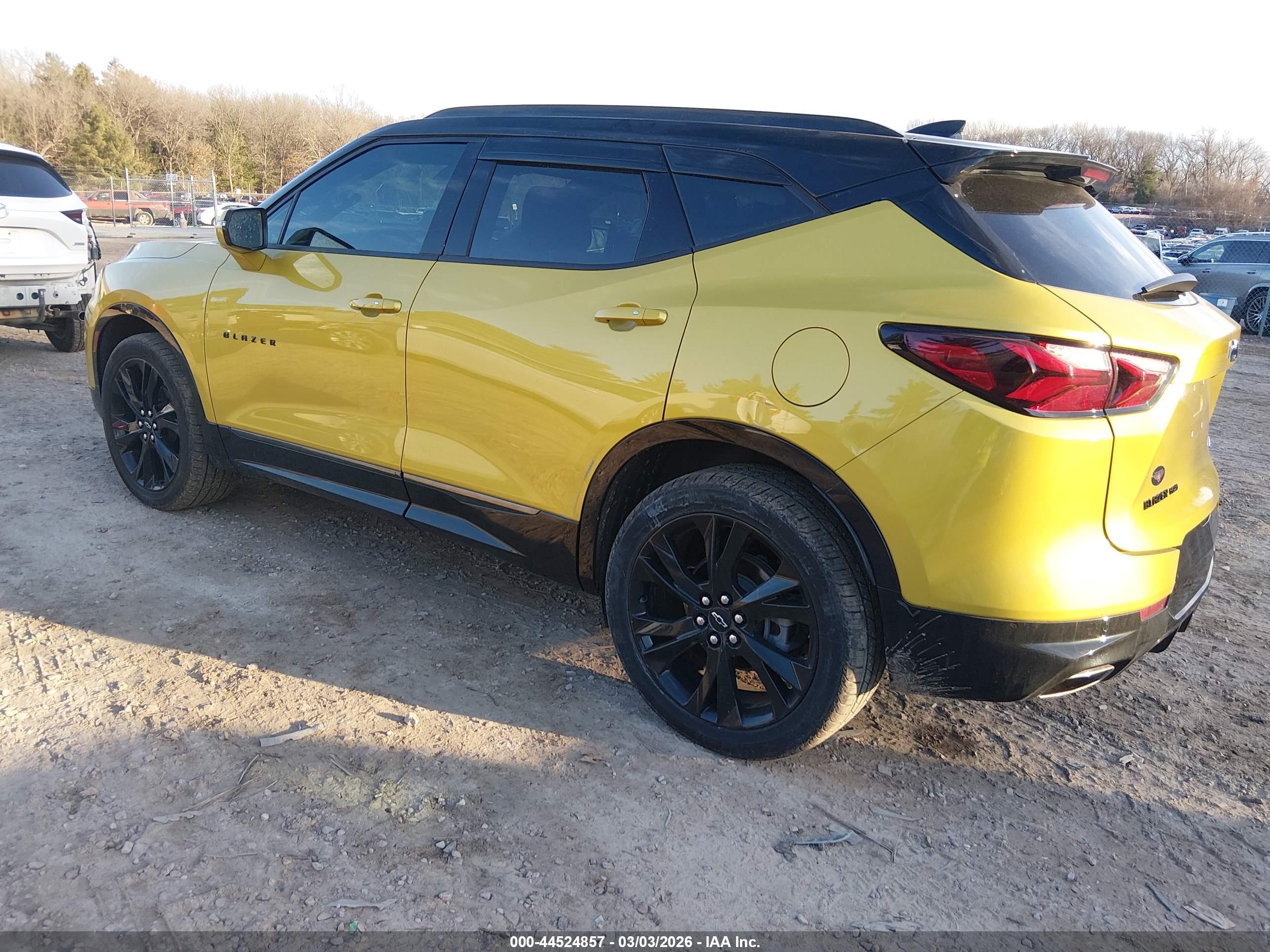 CHEVROLET BLAZER image 3