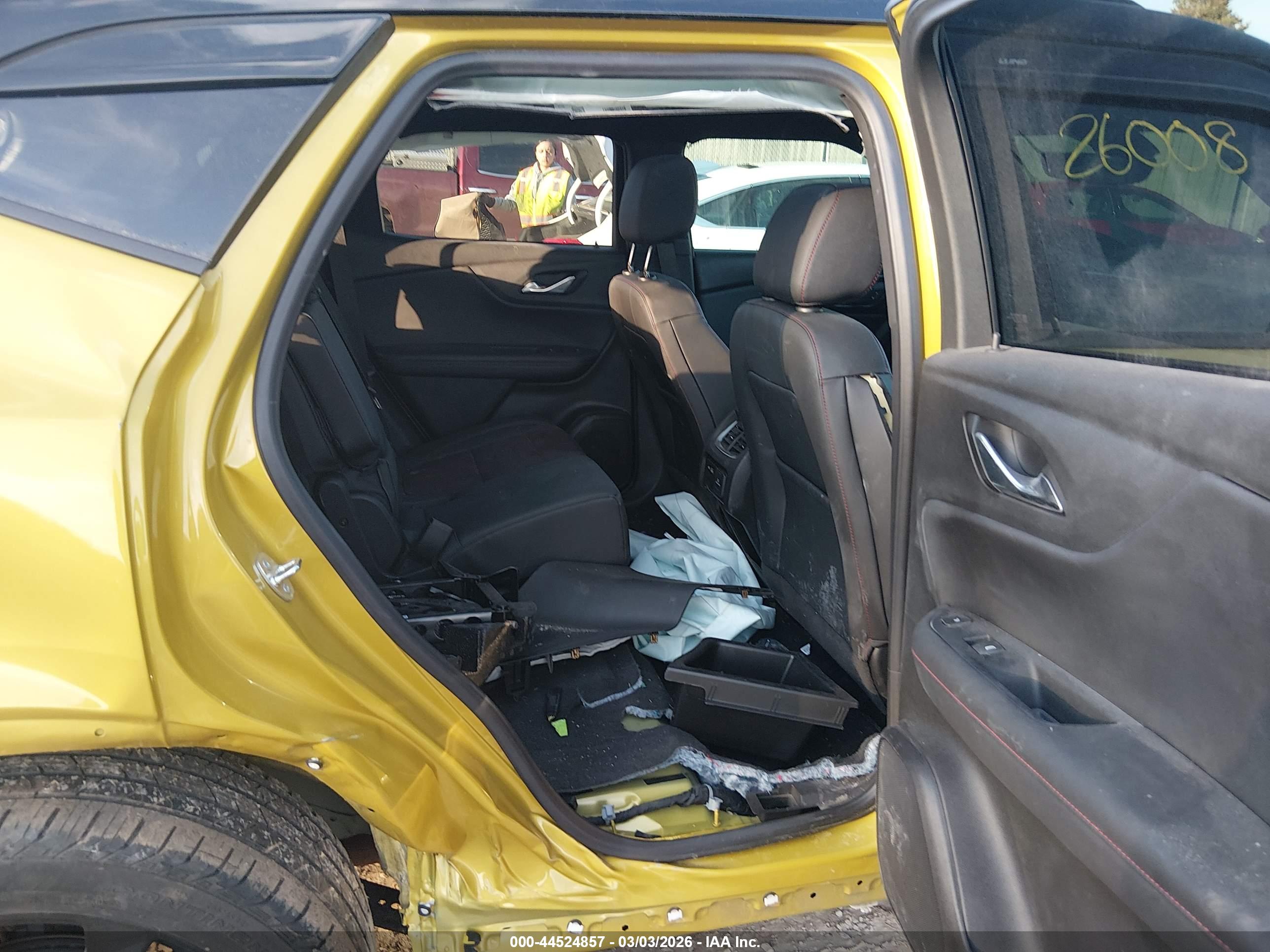 CHEVROLET BLAZER image 8