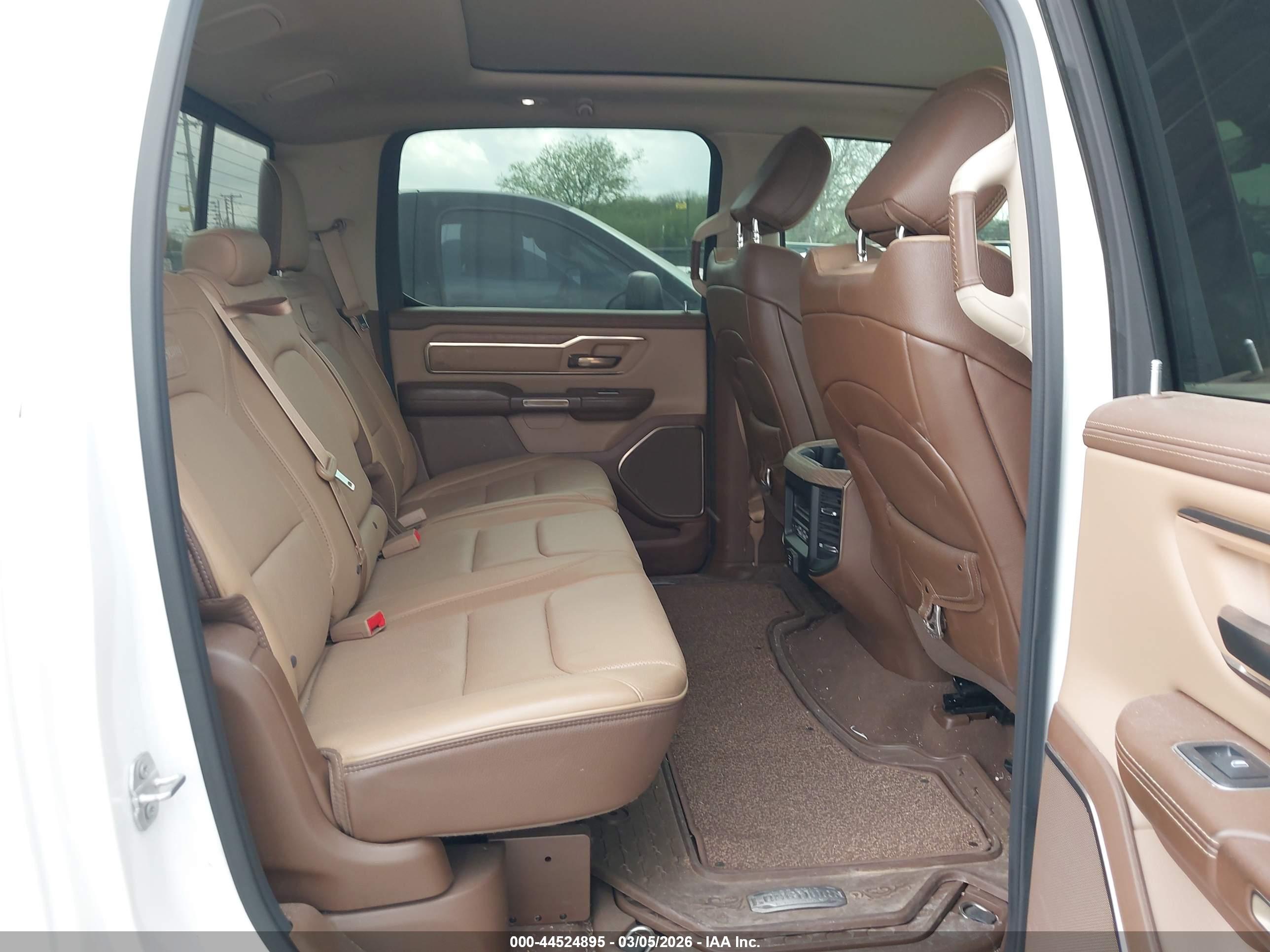 RAM 1500 image 8
