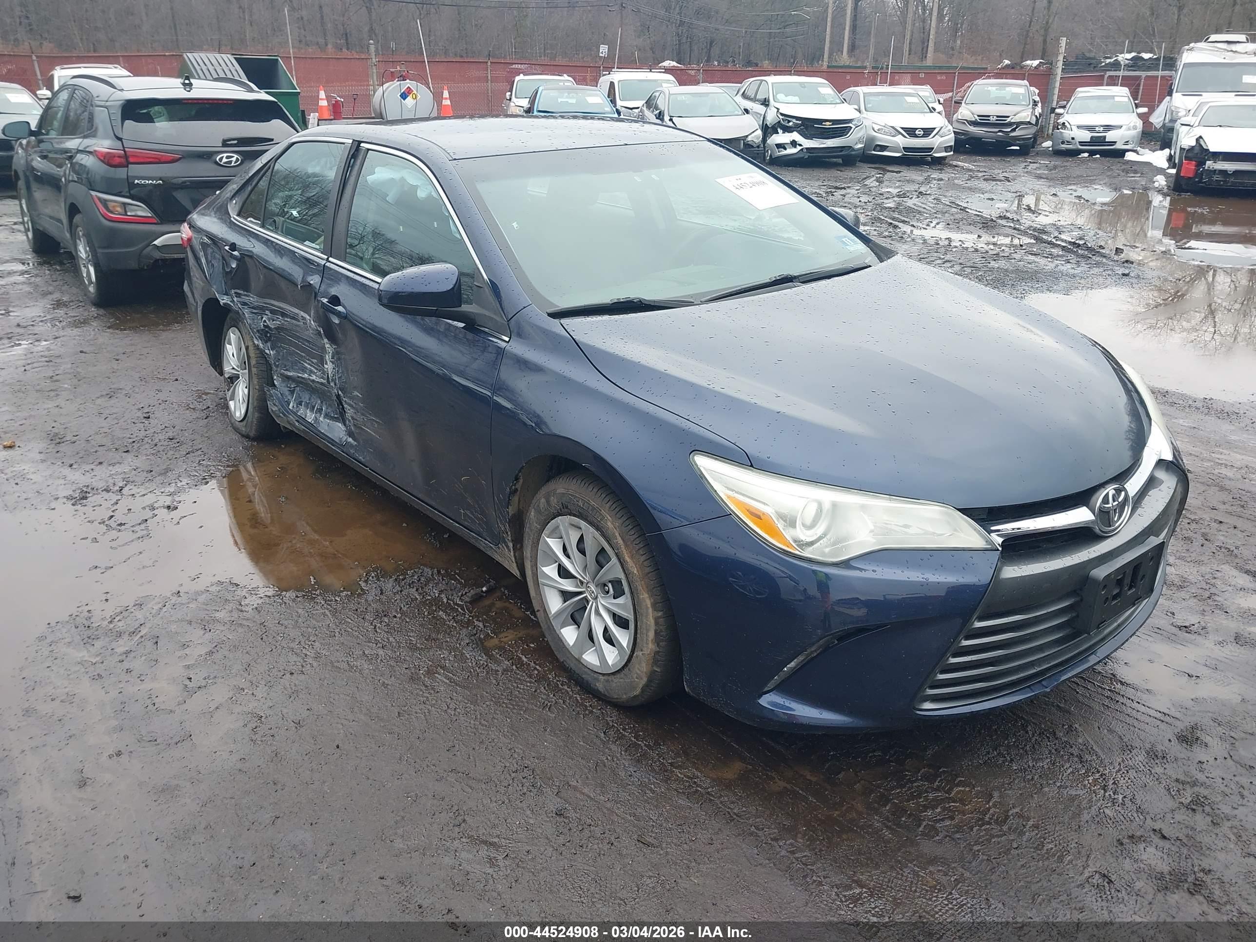 TOYOTA CAMRY image 6