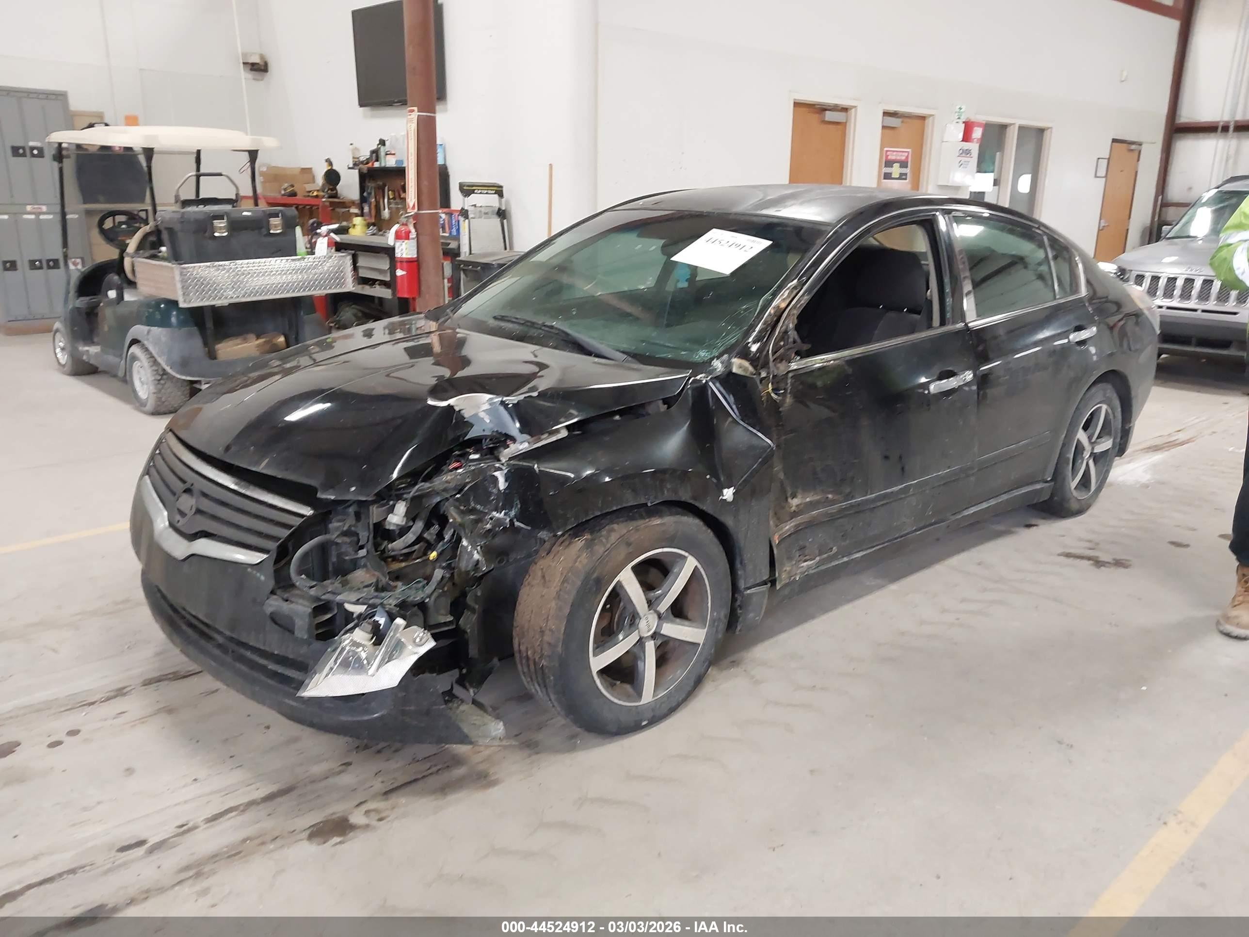 NISSAN ALTIMA image 2