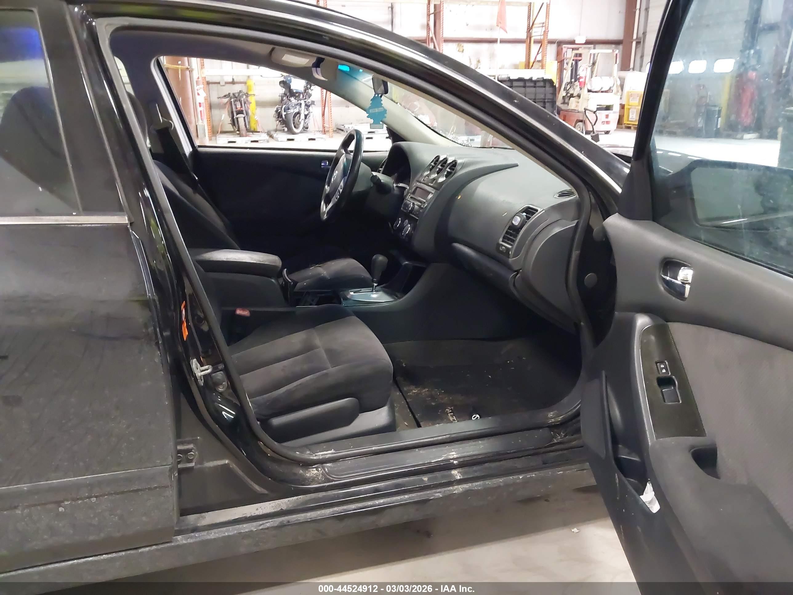 NISSAN ALTIMA image 5