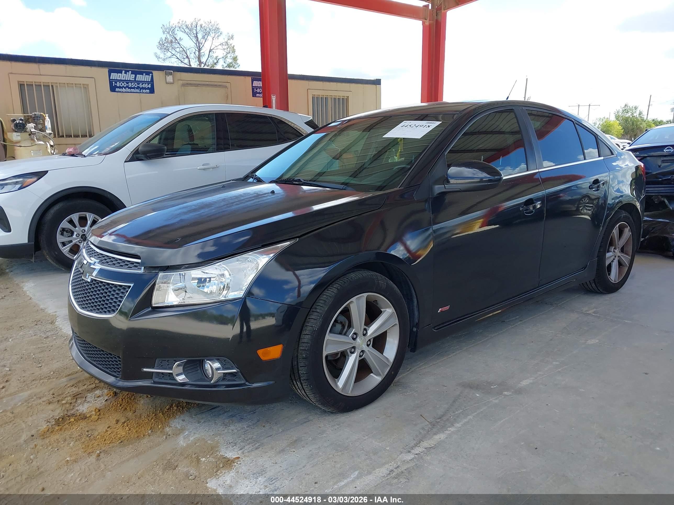 CHEVROLET CRUZE image 2
