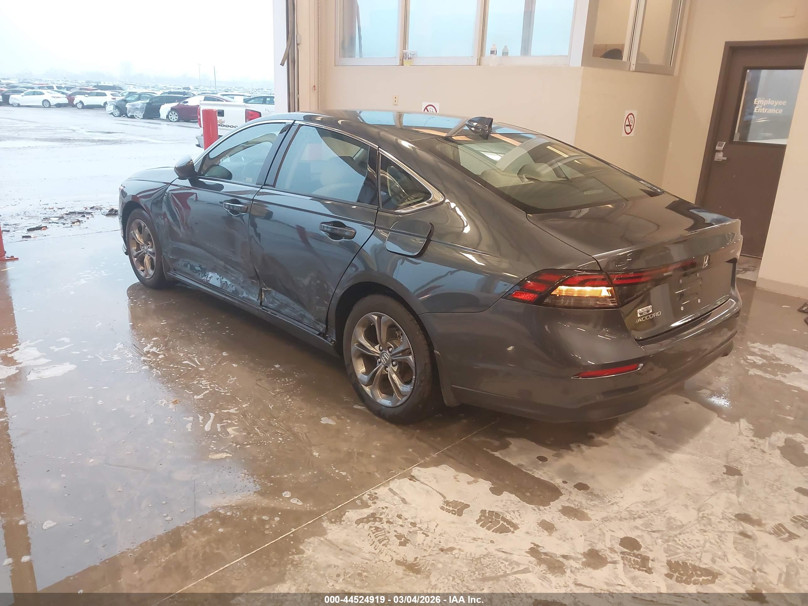 HONDA ACCORD image 3
