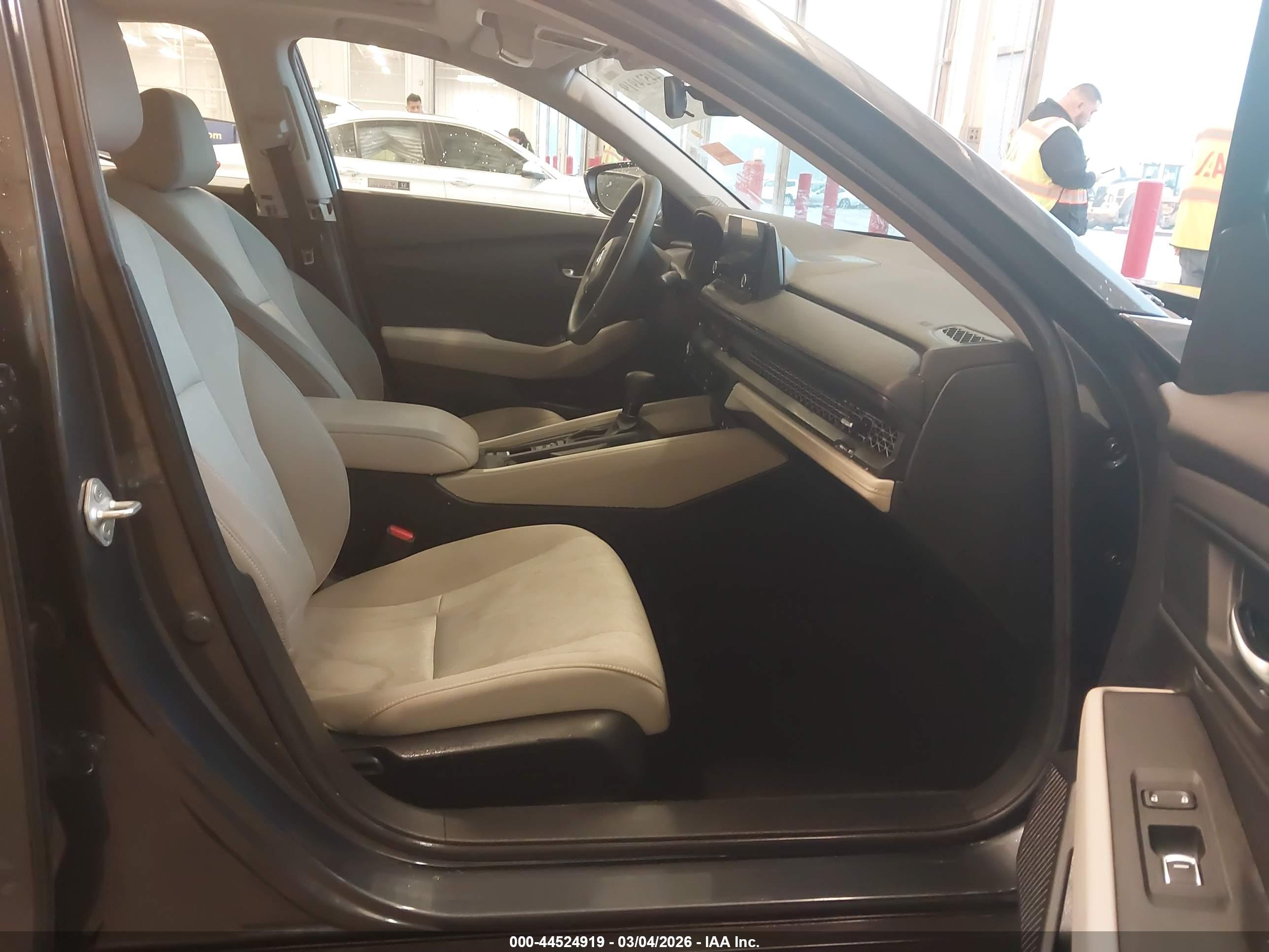 HONDA ACCORD image 5