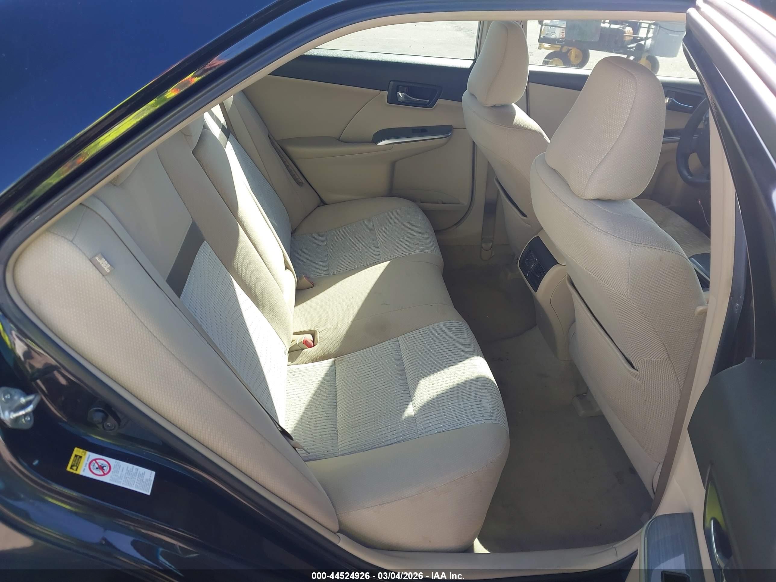 TOYOTA CAMRY image 8