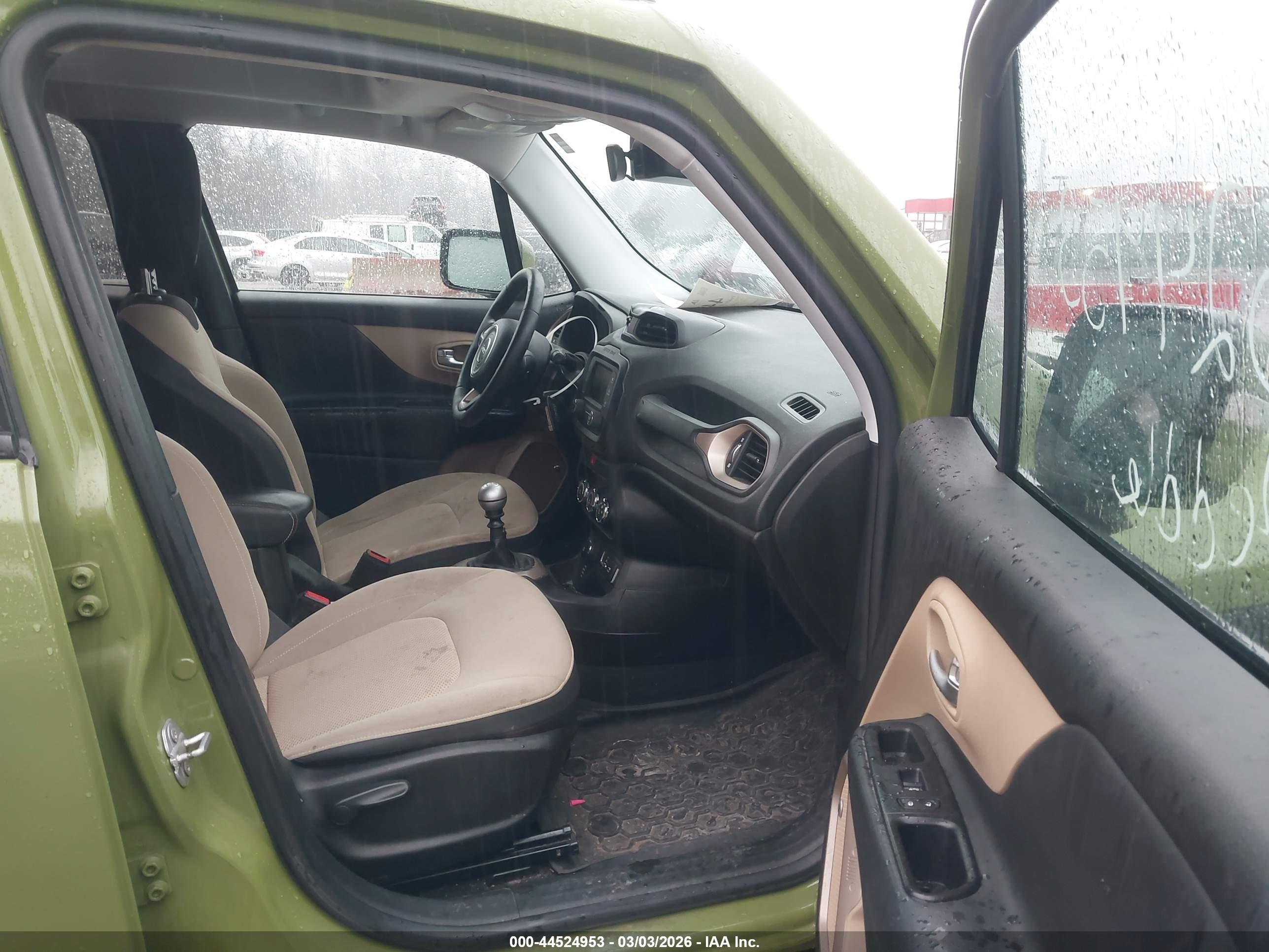 JEEP RENEGADE image 5