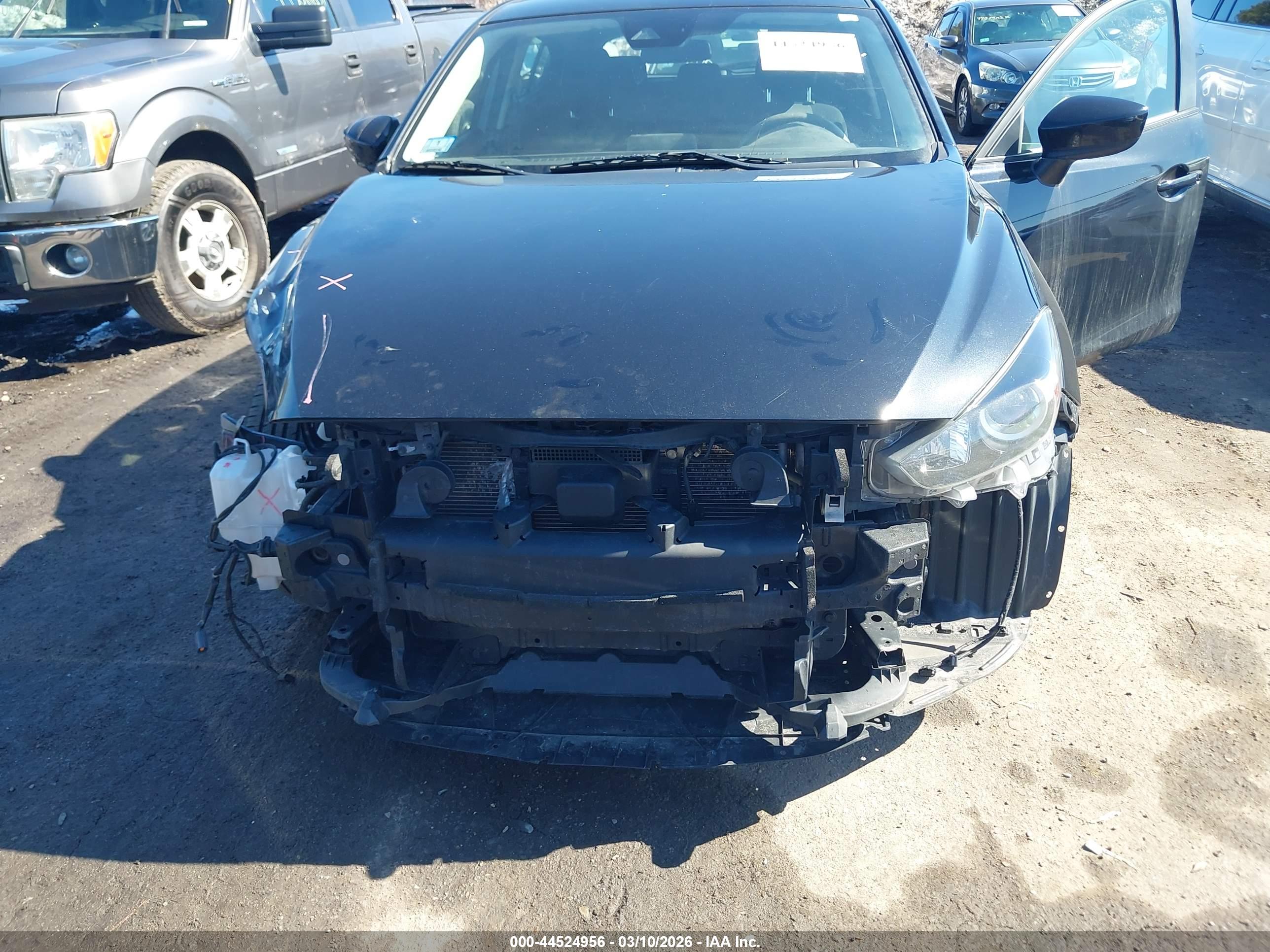 MAZDA MAZDA3 image 6