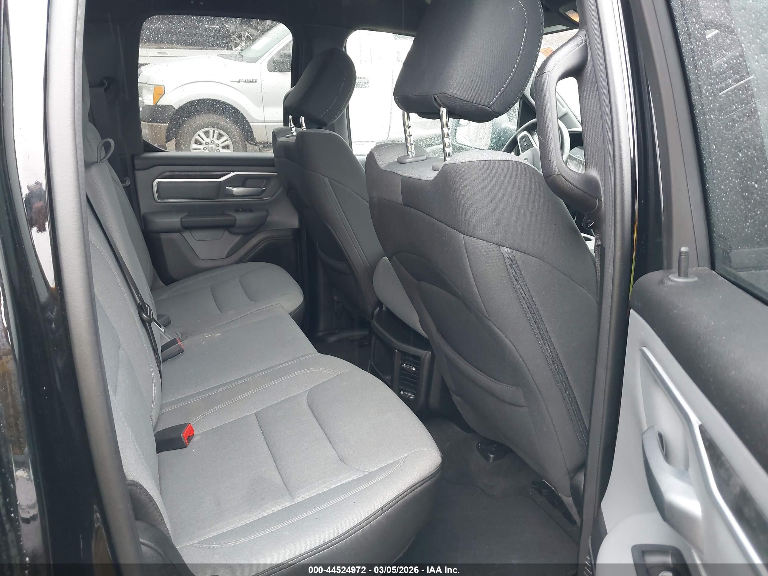 RAM 1500 image 8