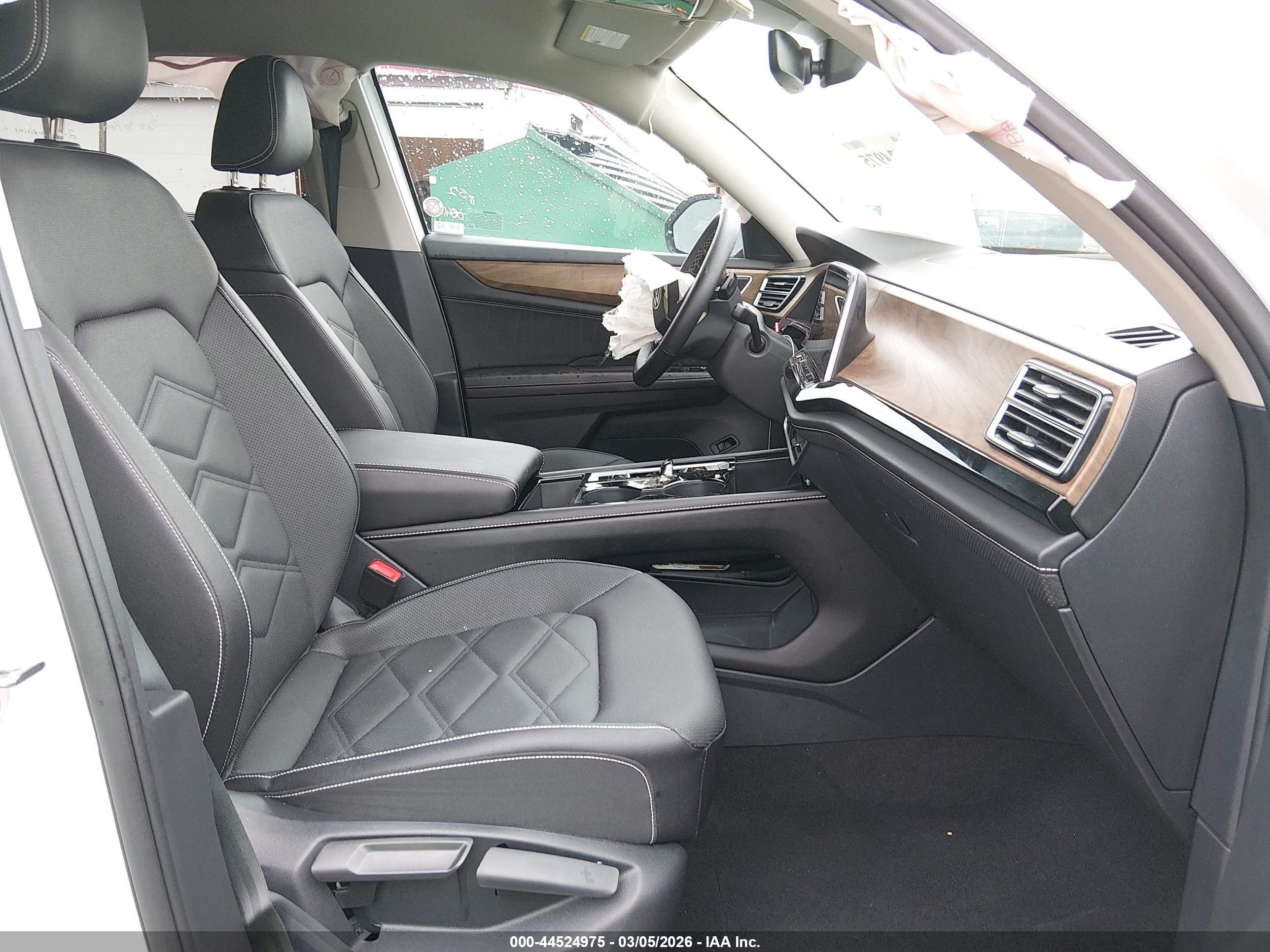 VOLKSWAGEN ATLAS image 5