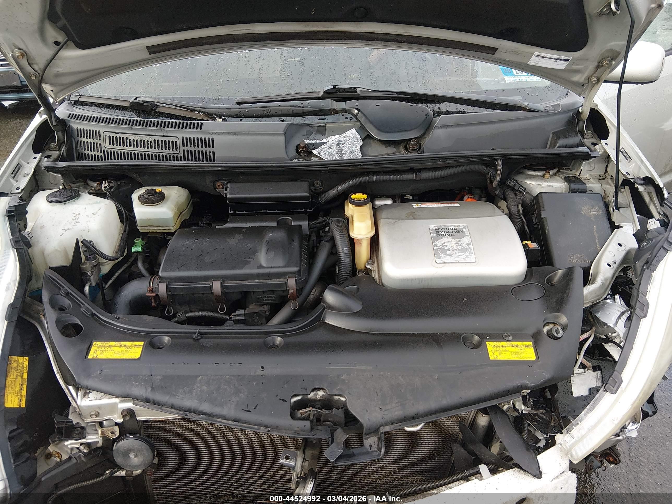 TOYOTA PRIUS image 10