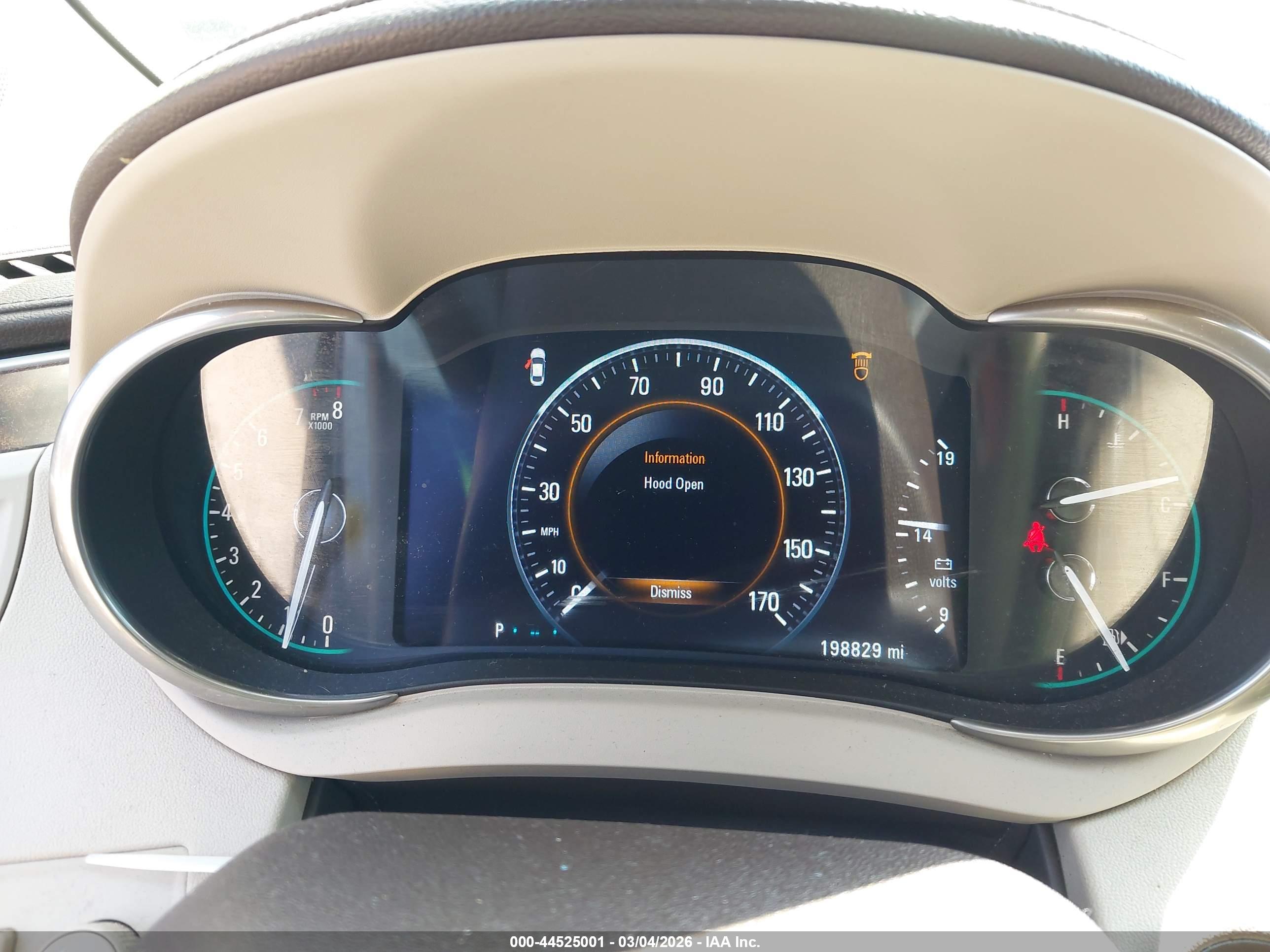 BUICK LACROSSE image 7