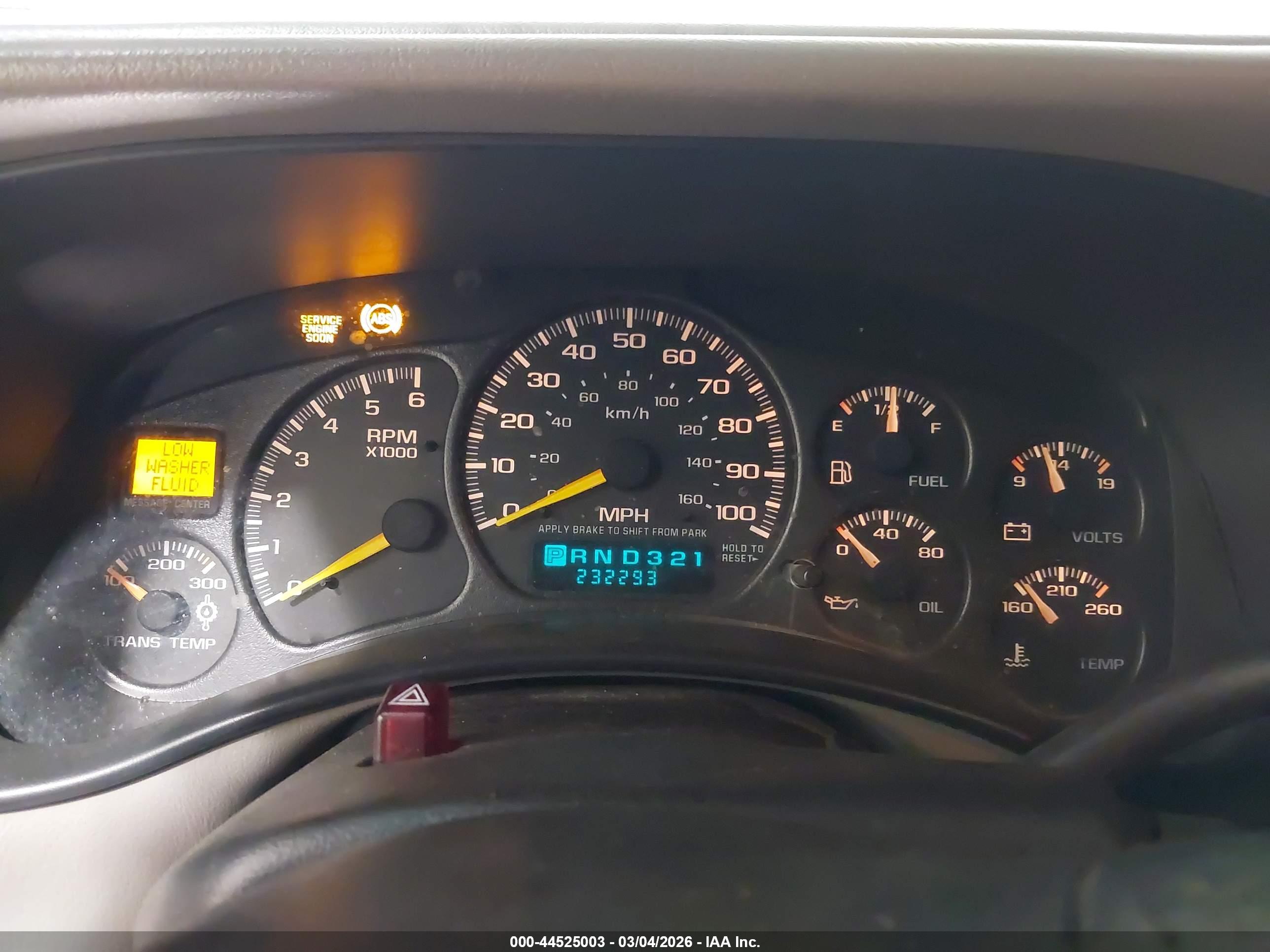 CHEVROLET SILVERADO image 7
