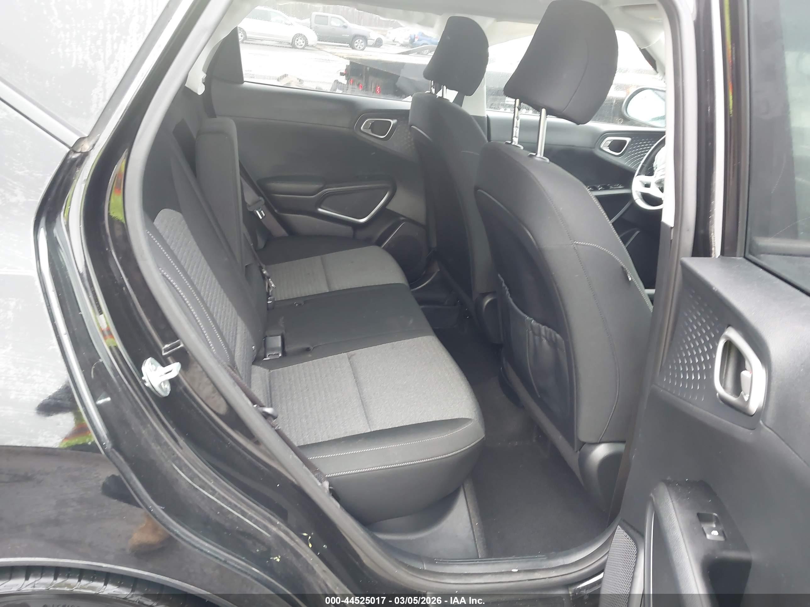 KIA SOUL image 8