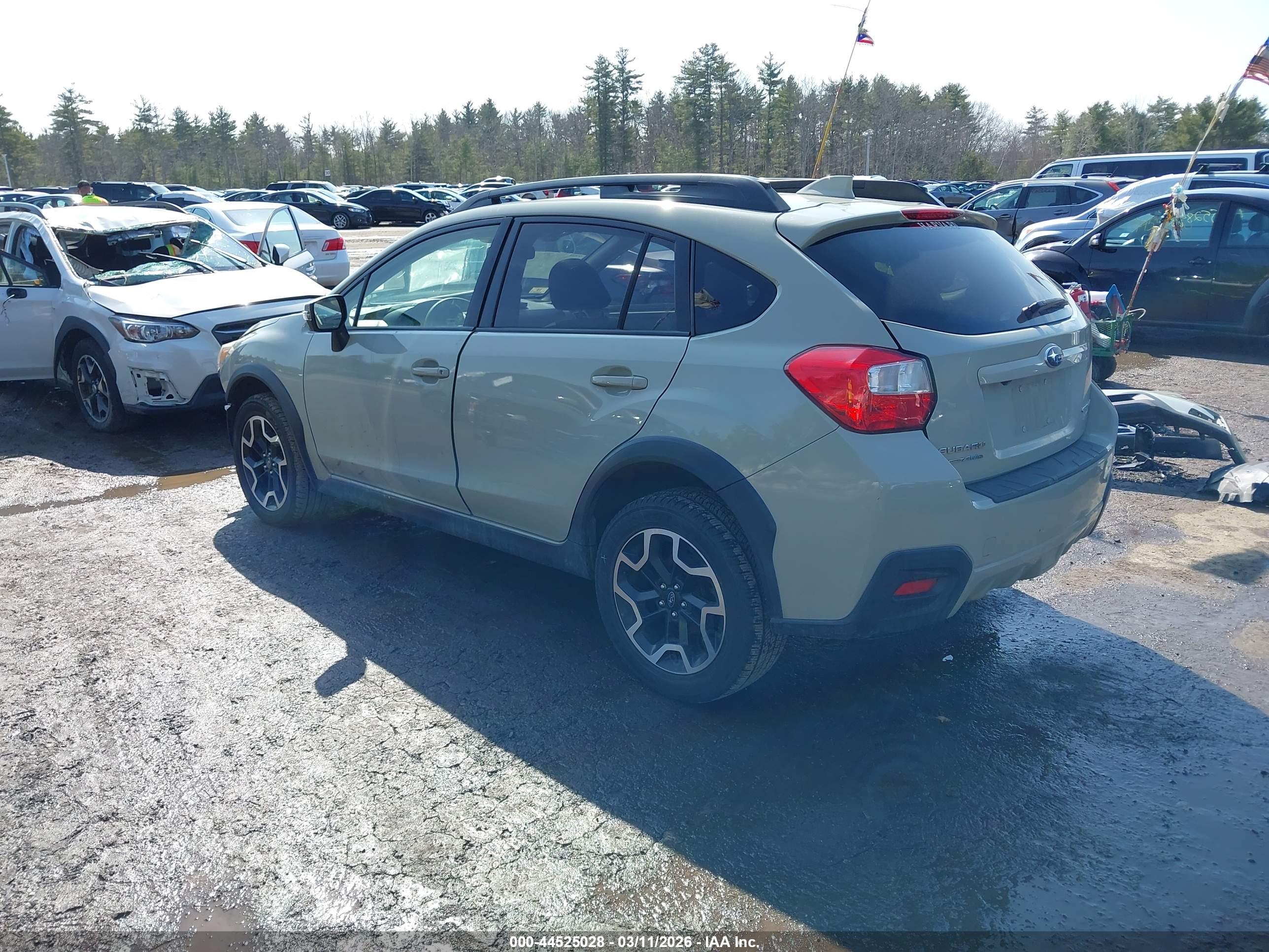 SUBARU CROSSTREK image 3