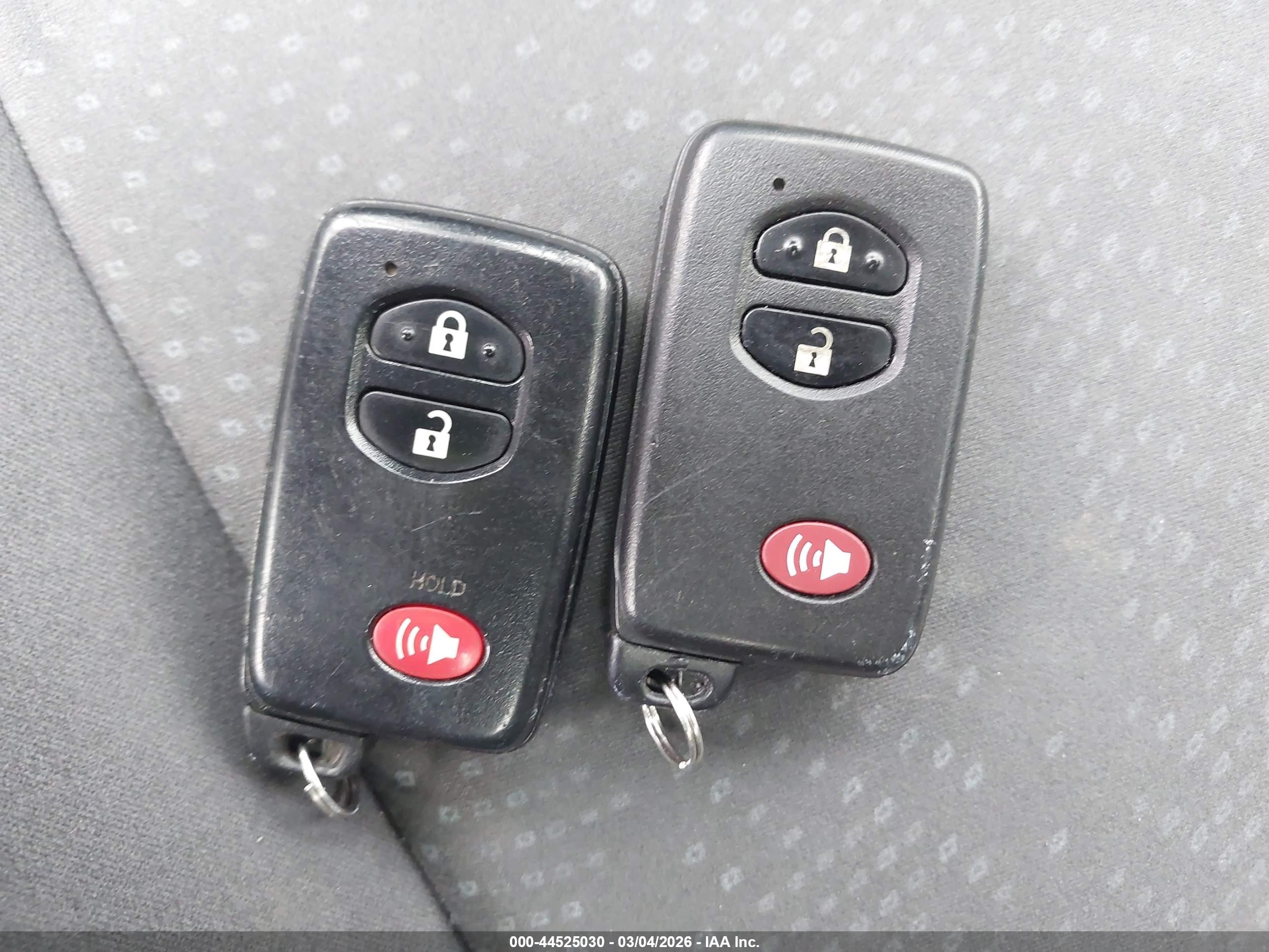 TOYOTA PRIUS image 11