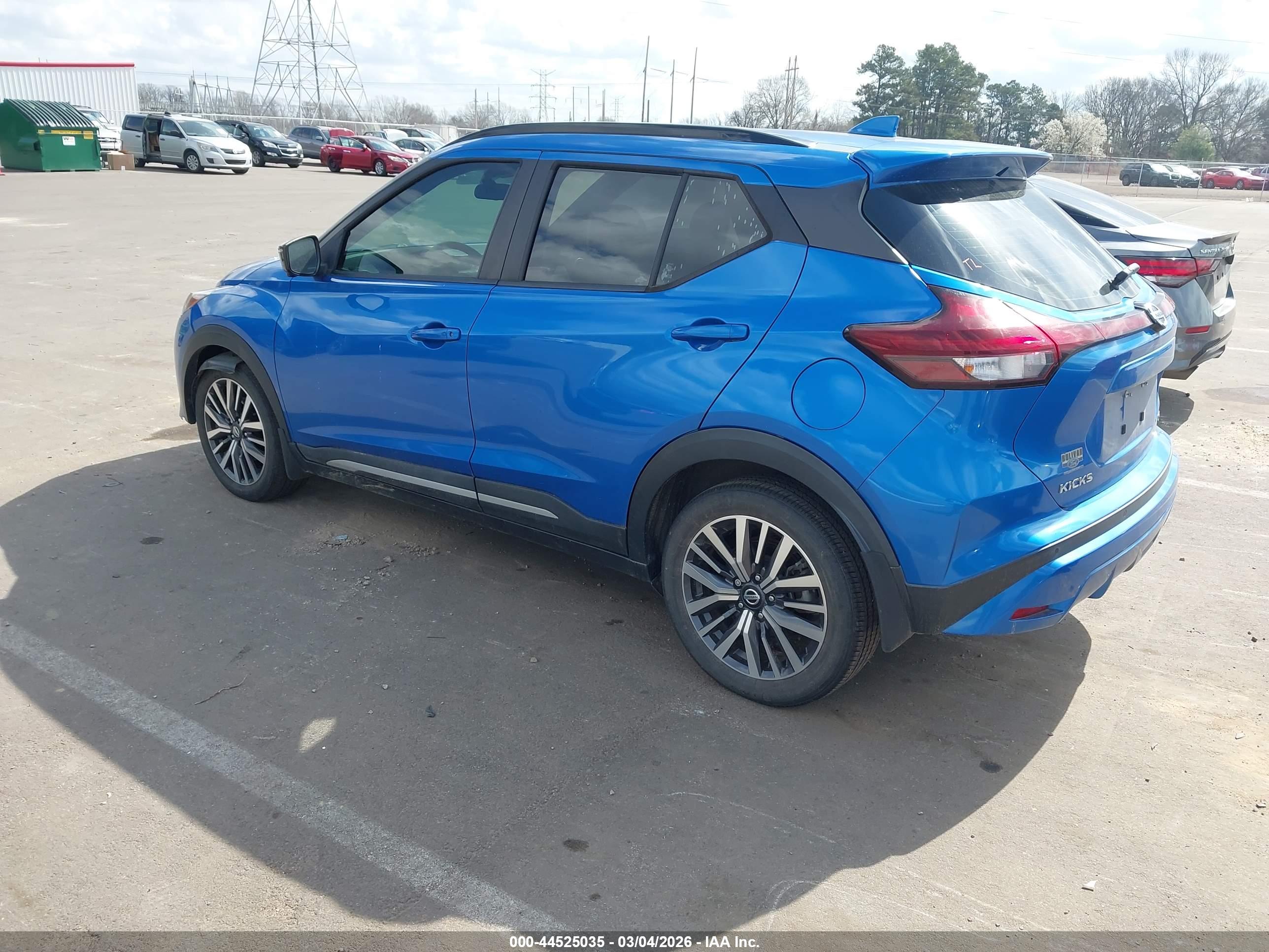 NISSAN KICKS image 3