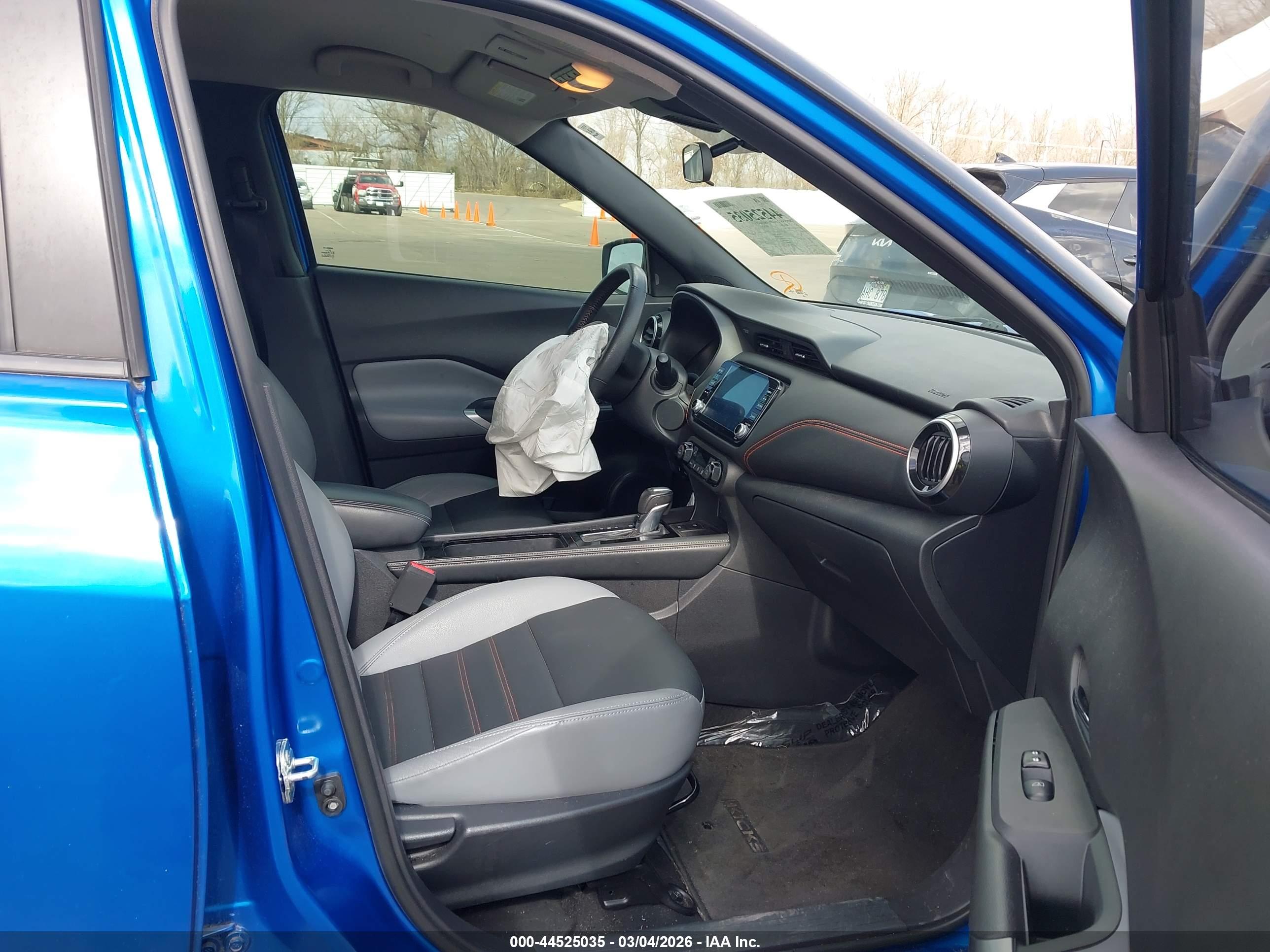 NISSAN KICKS image 5