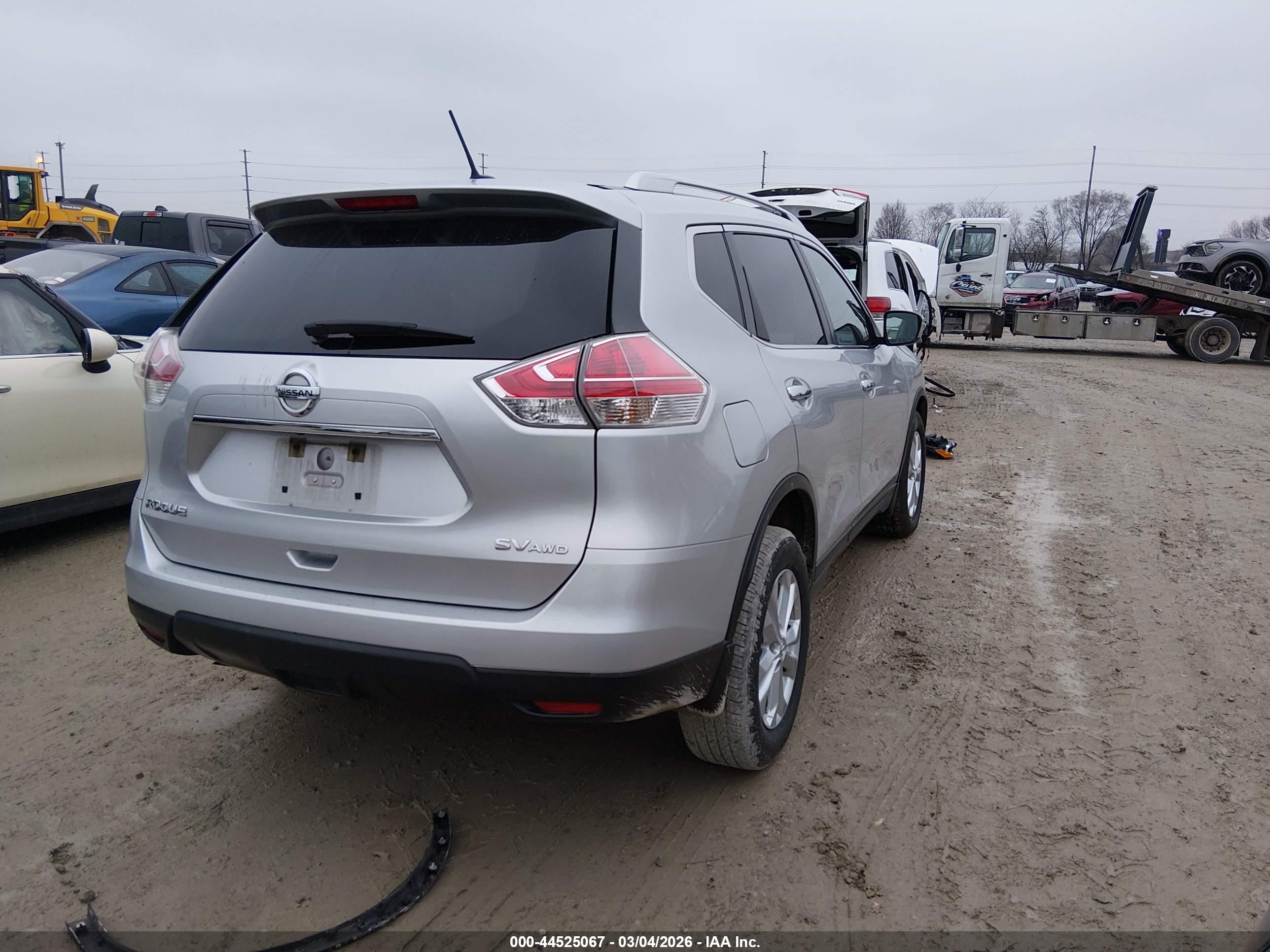 NISSAN ROGUE image 4