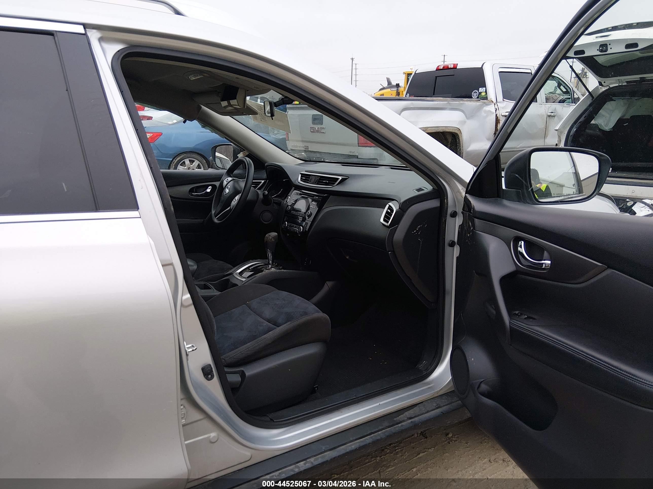NISSAN ROGUE image 5